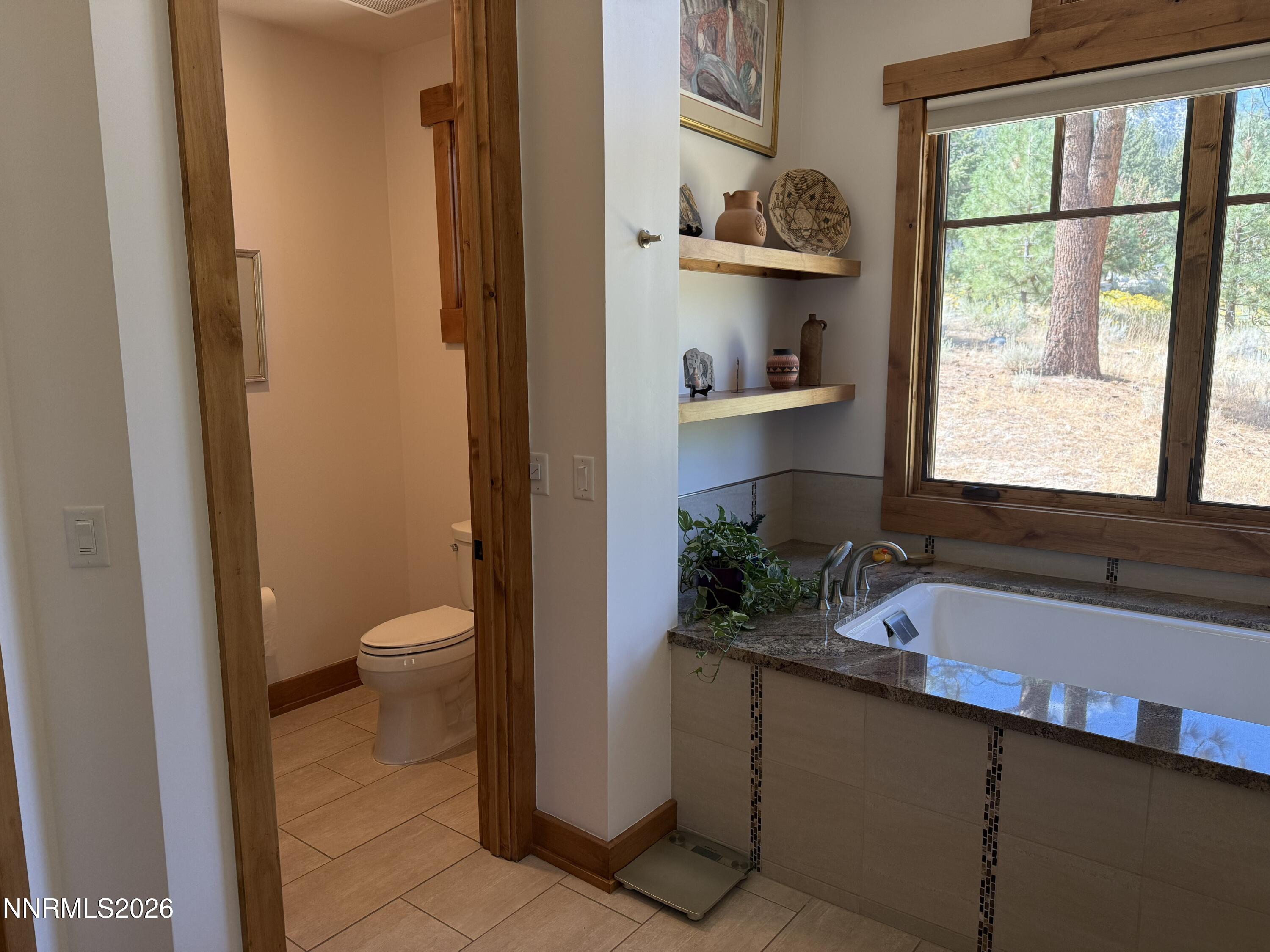 271 Forest Hill Way Property Photo 46