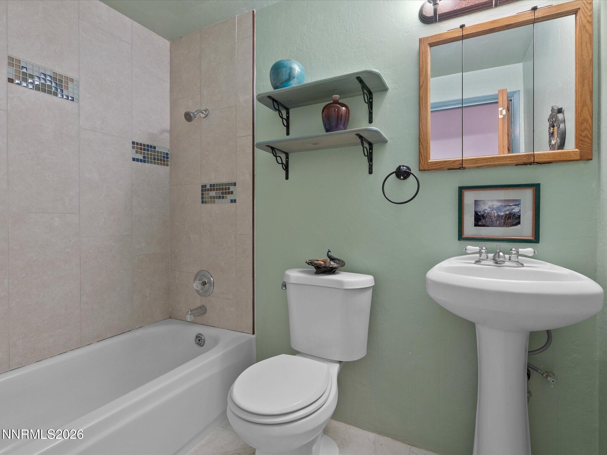 1560 Jones Street Property Photo 33