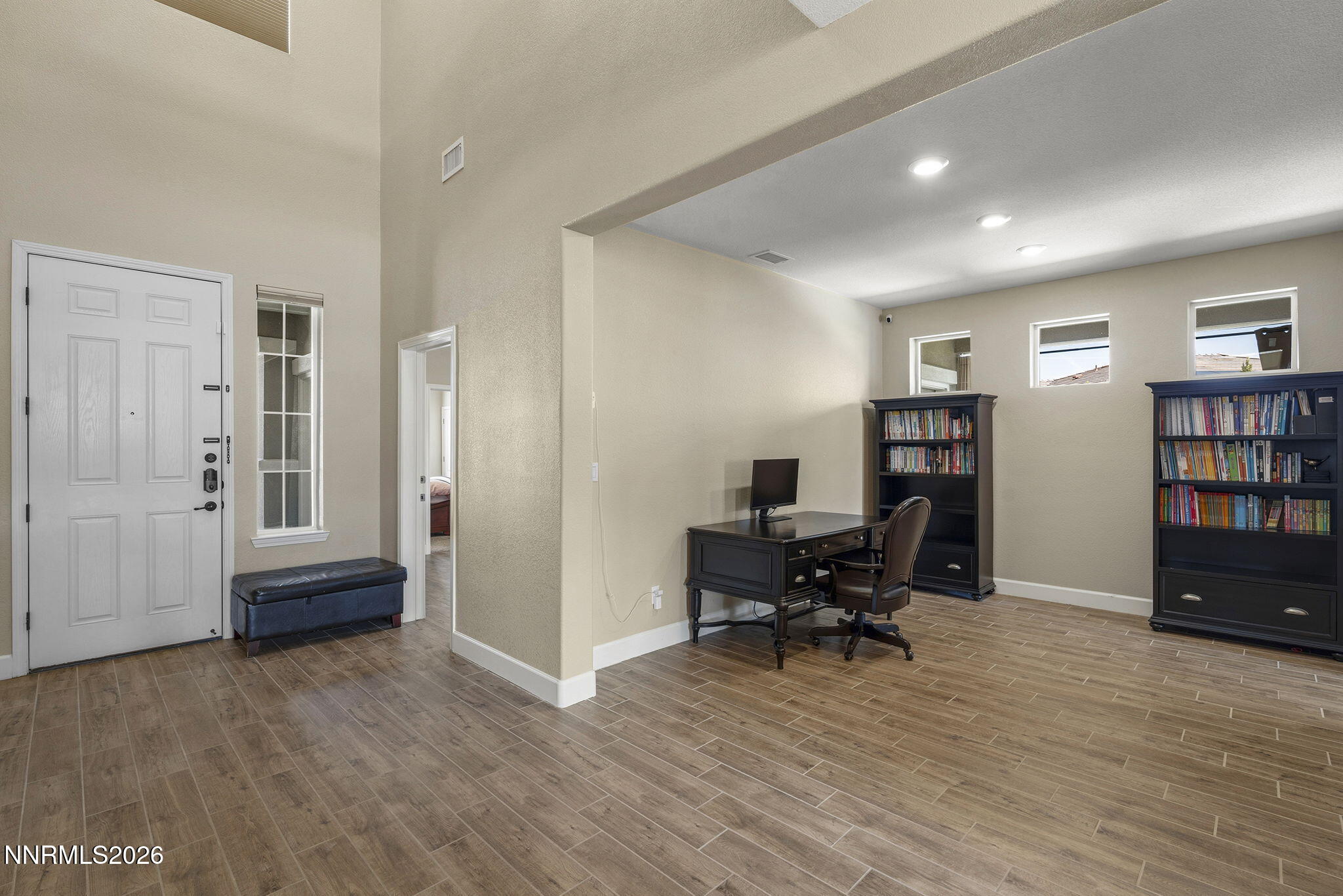 10210 Rollins Drive Property Photo 15
