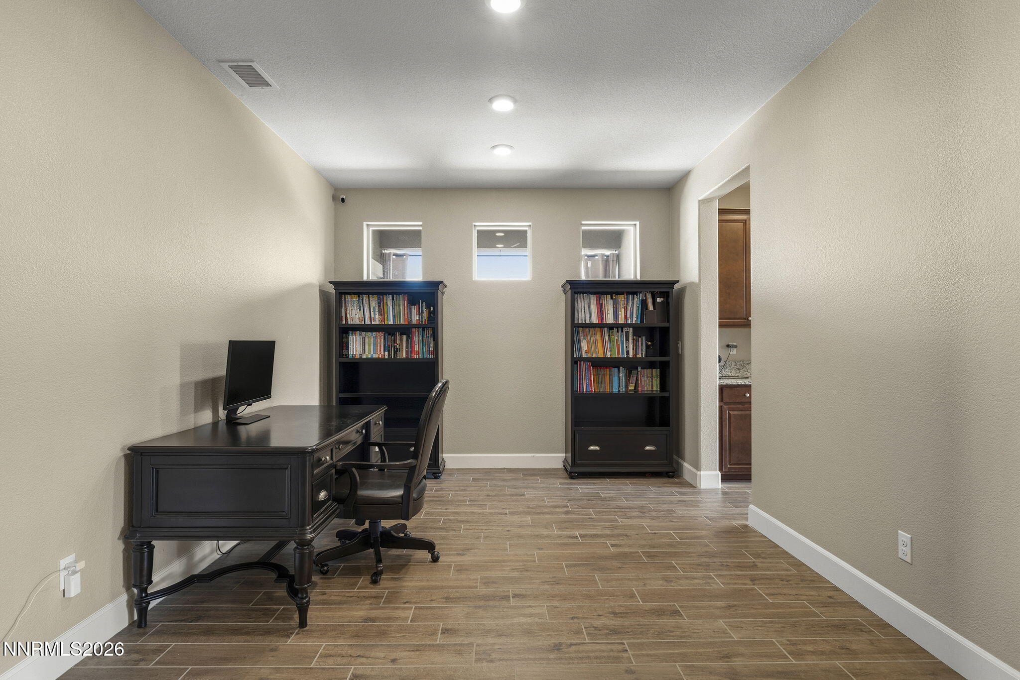 10210 Rollins Drive Property Photo 16