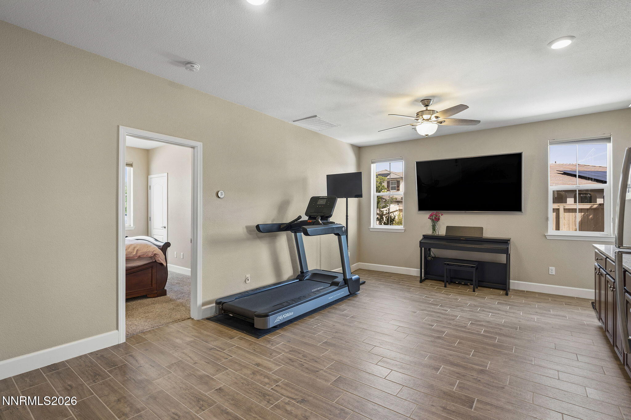 10210 Rollins Drive Property Photo 25