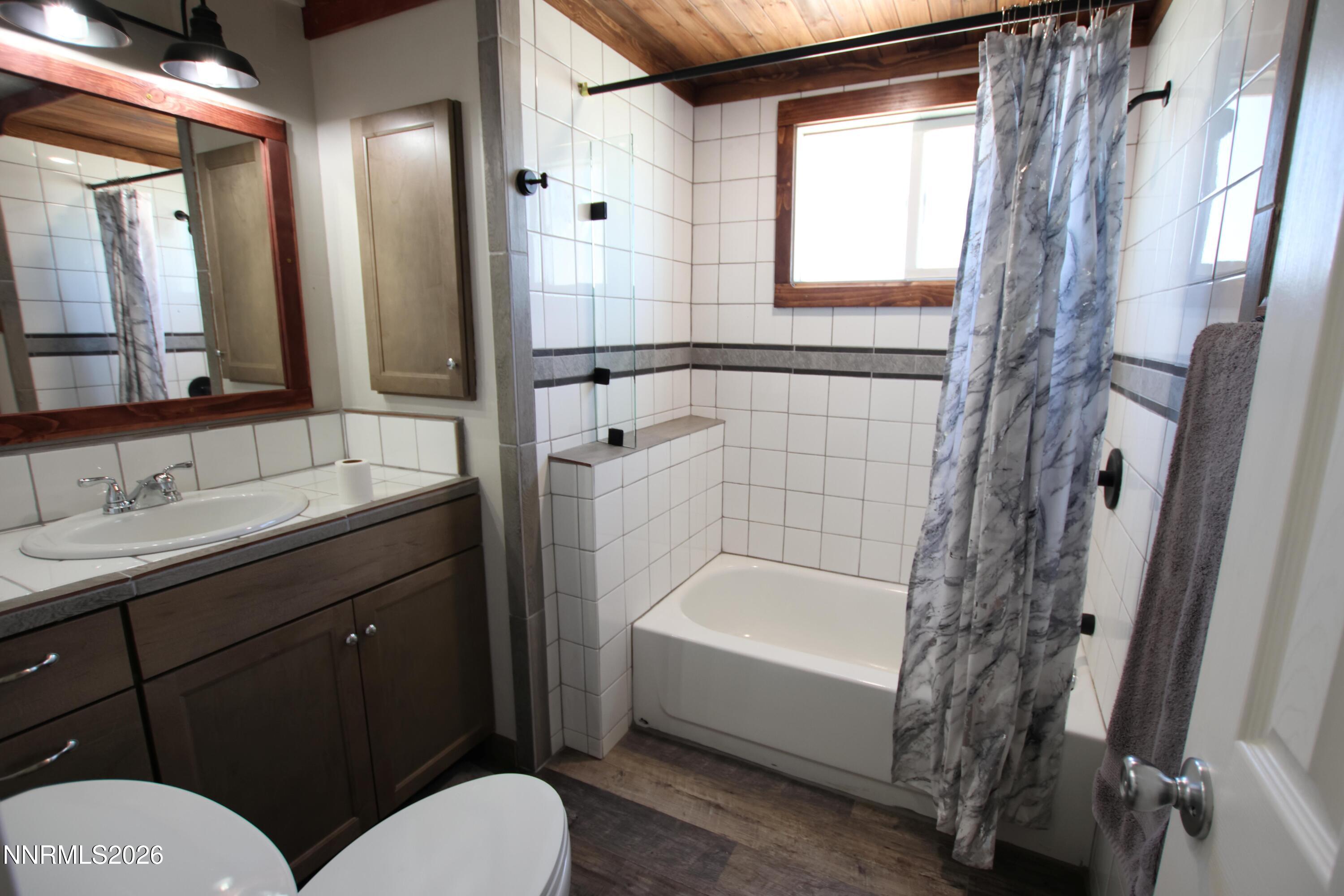 8 Falcon Way Property Photo 19