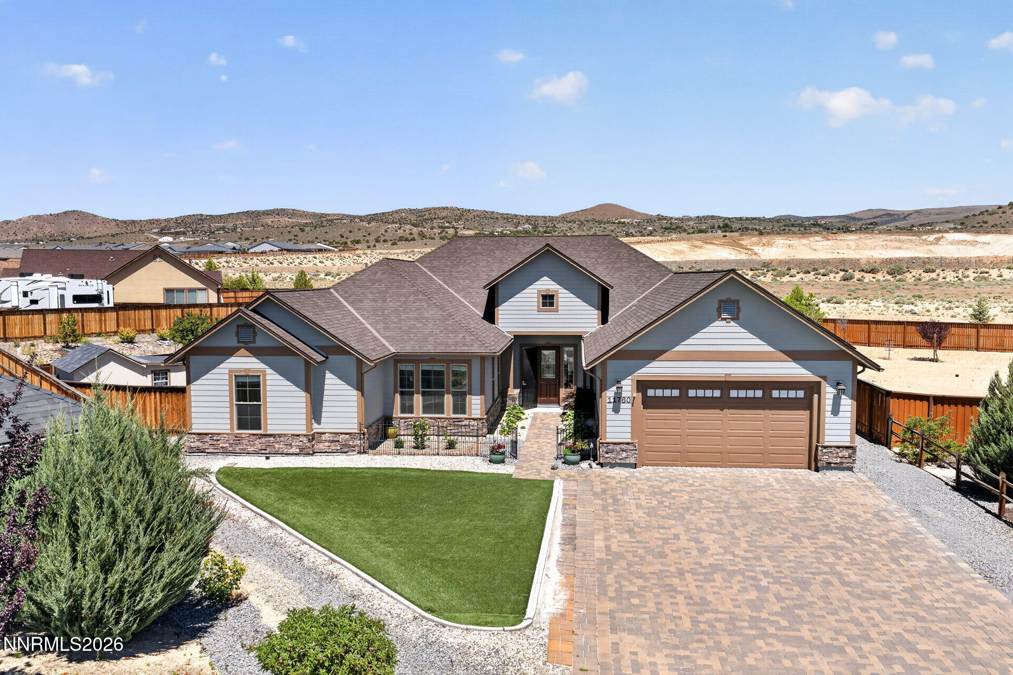 11760 Rustic Ridge Court Property Photo 4