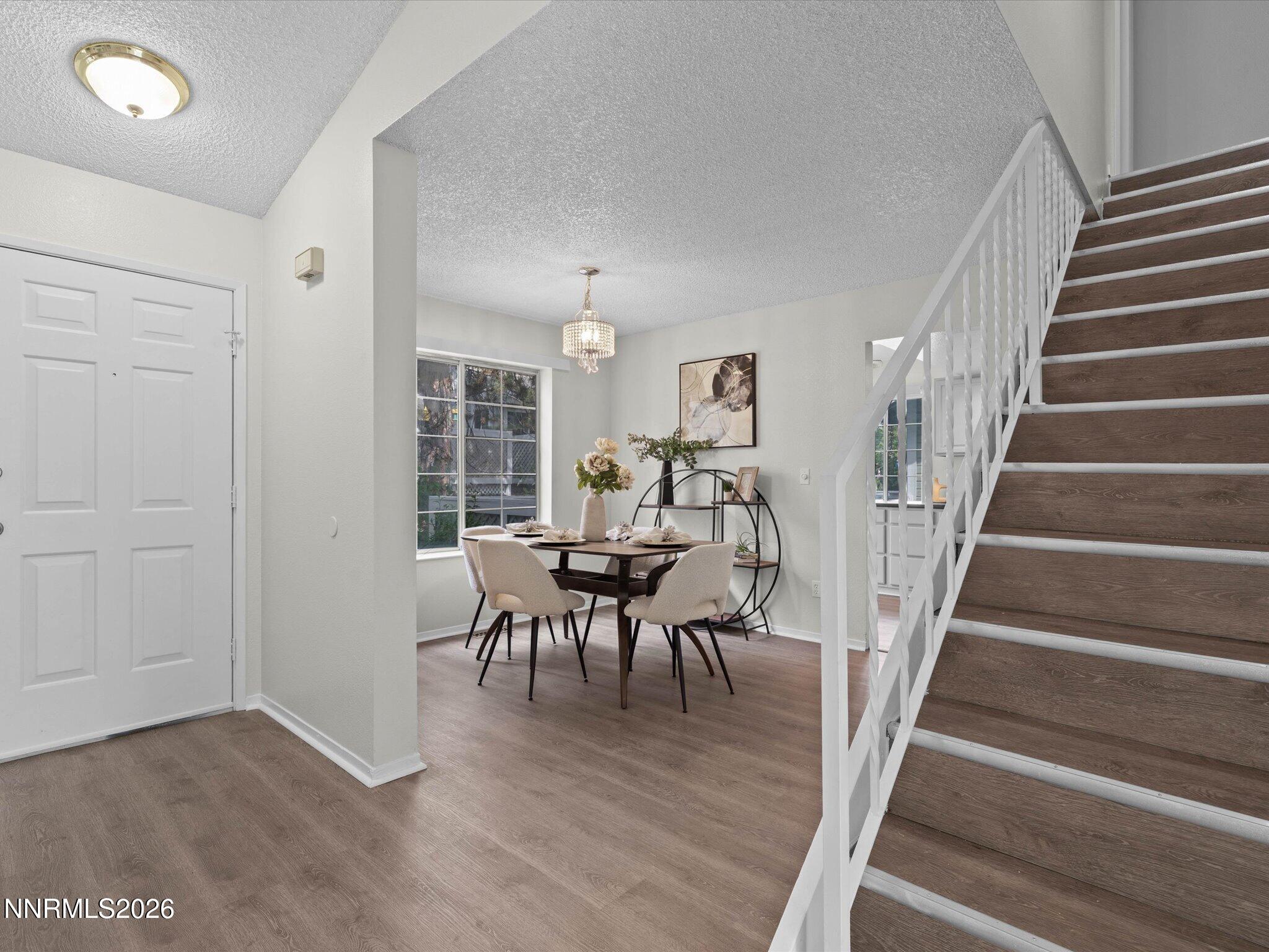 1905 E Minaret Circle Property Photo 10