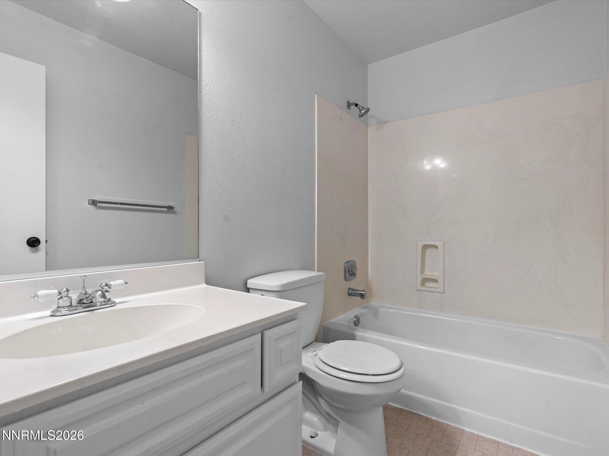 1905 E Minaret Circle Property Photo 27