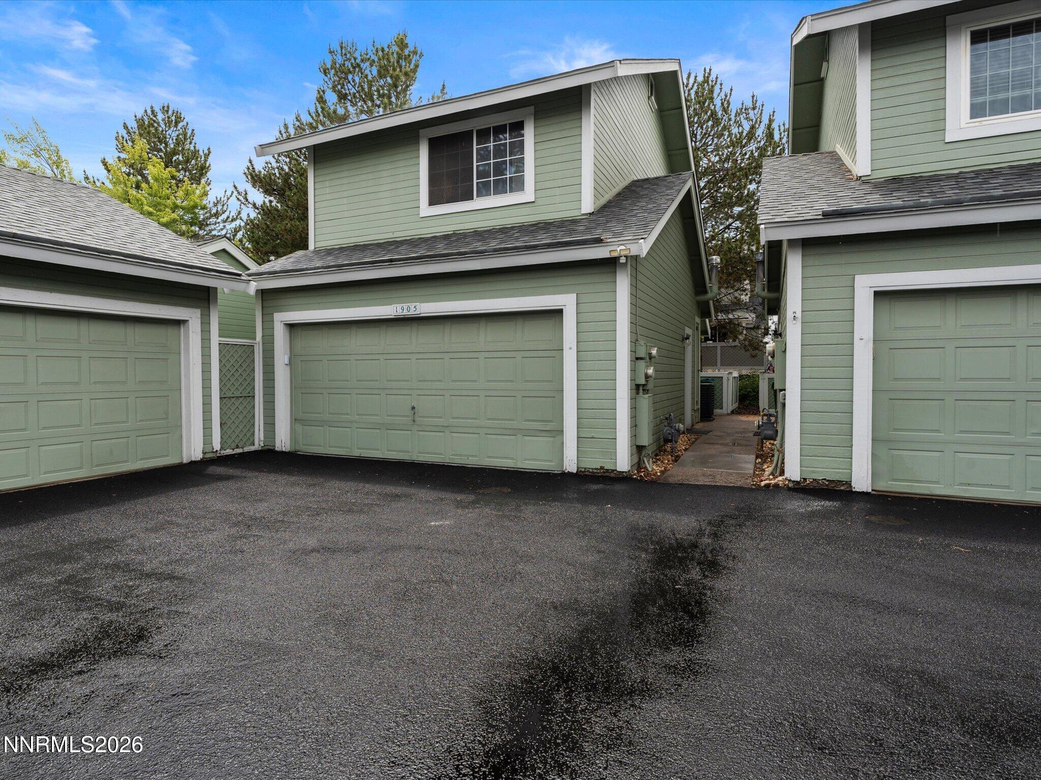 1905 E Minaret Circle Property Photo 29