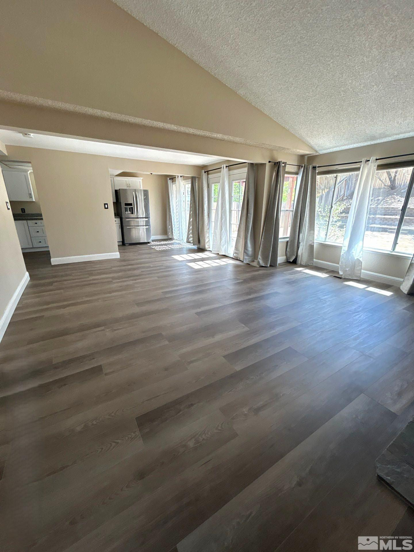 6126 White Water Way Property Photo 3