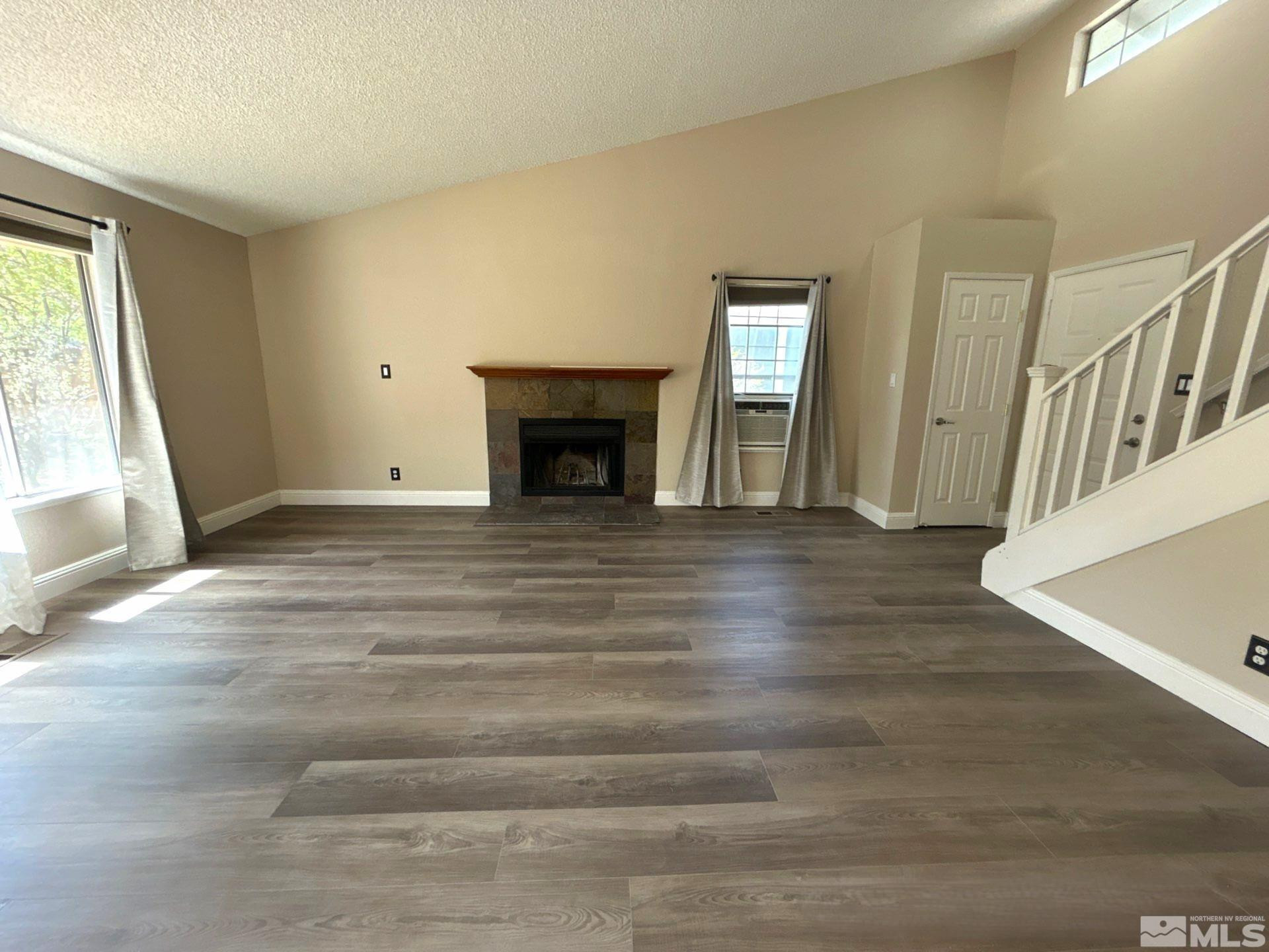 6126 White Water Way Property Photo 6