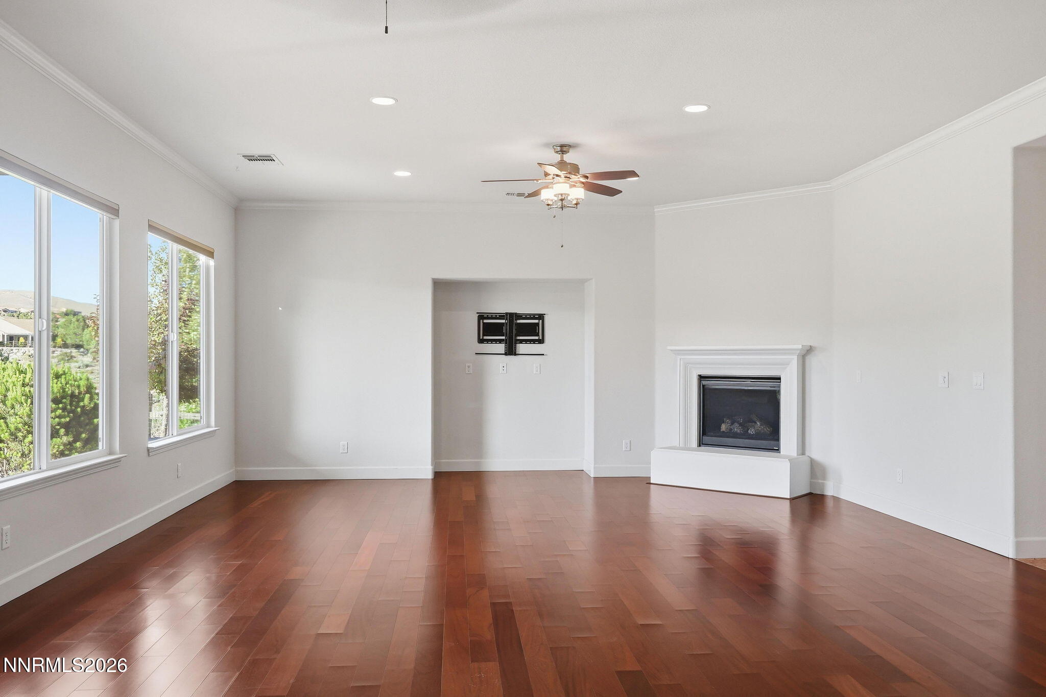 9335 Copper Mountain Circle Property Photo 6