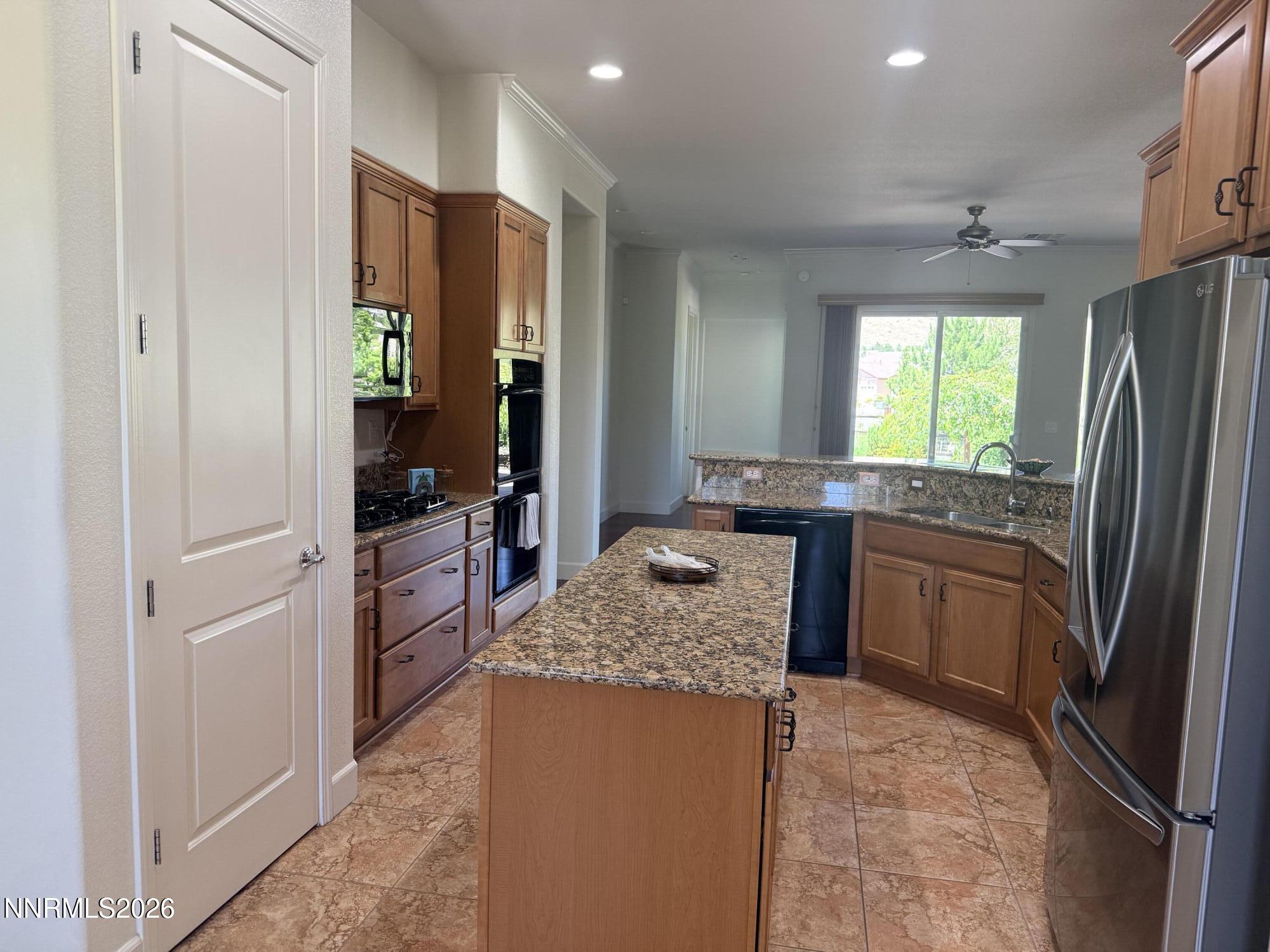 9335 Copper Mountain Circle Property Photo 11