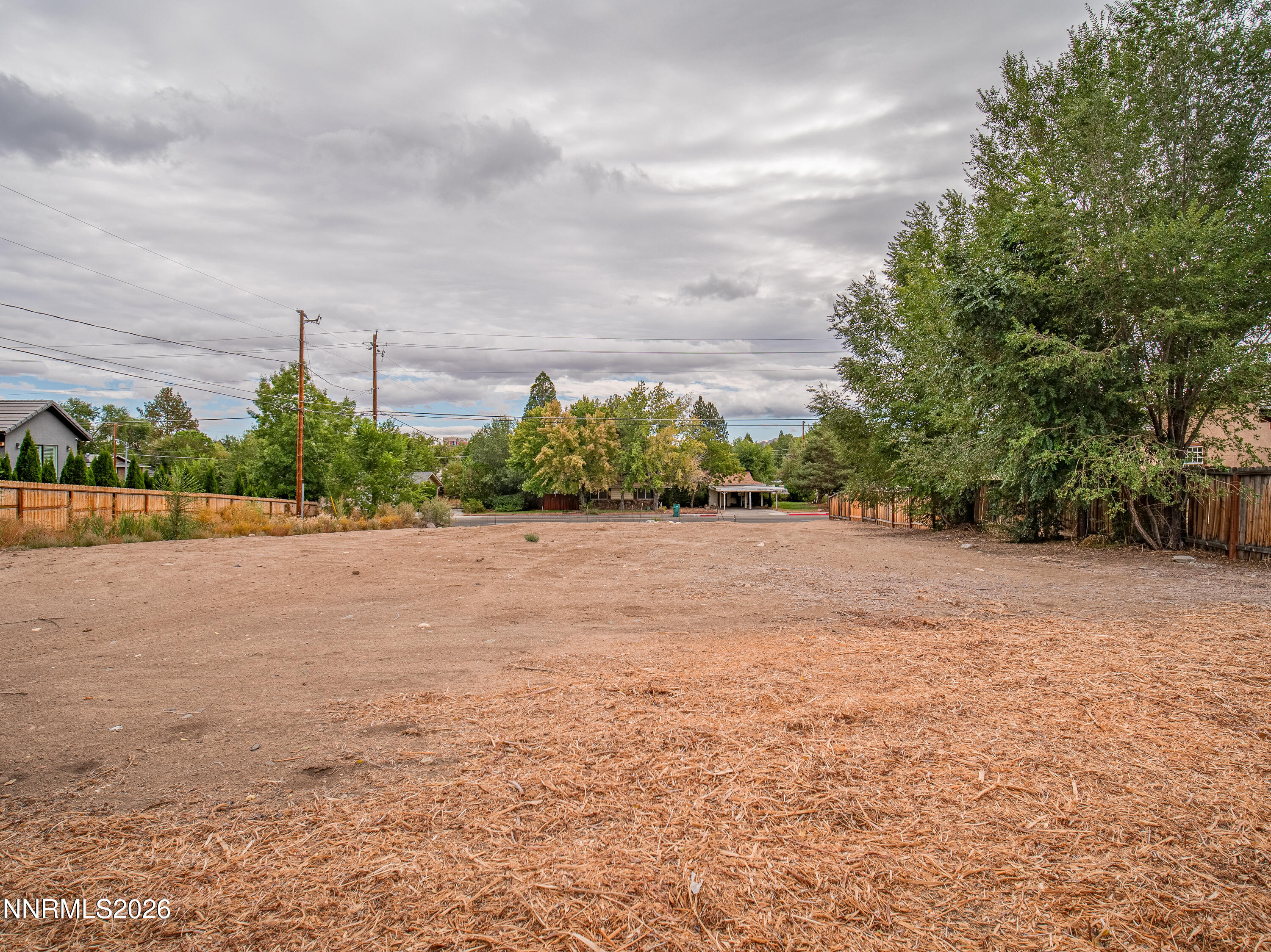 4045 Lakeside Drive Property Photo 6