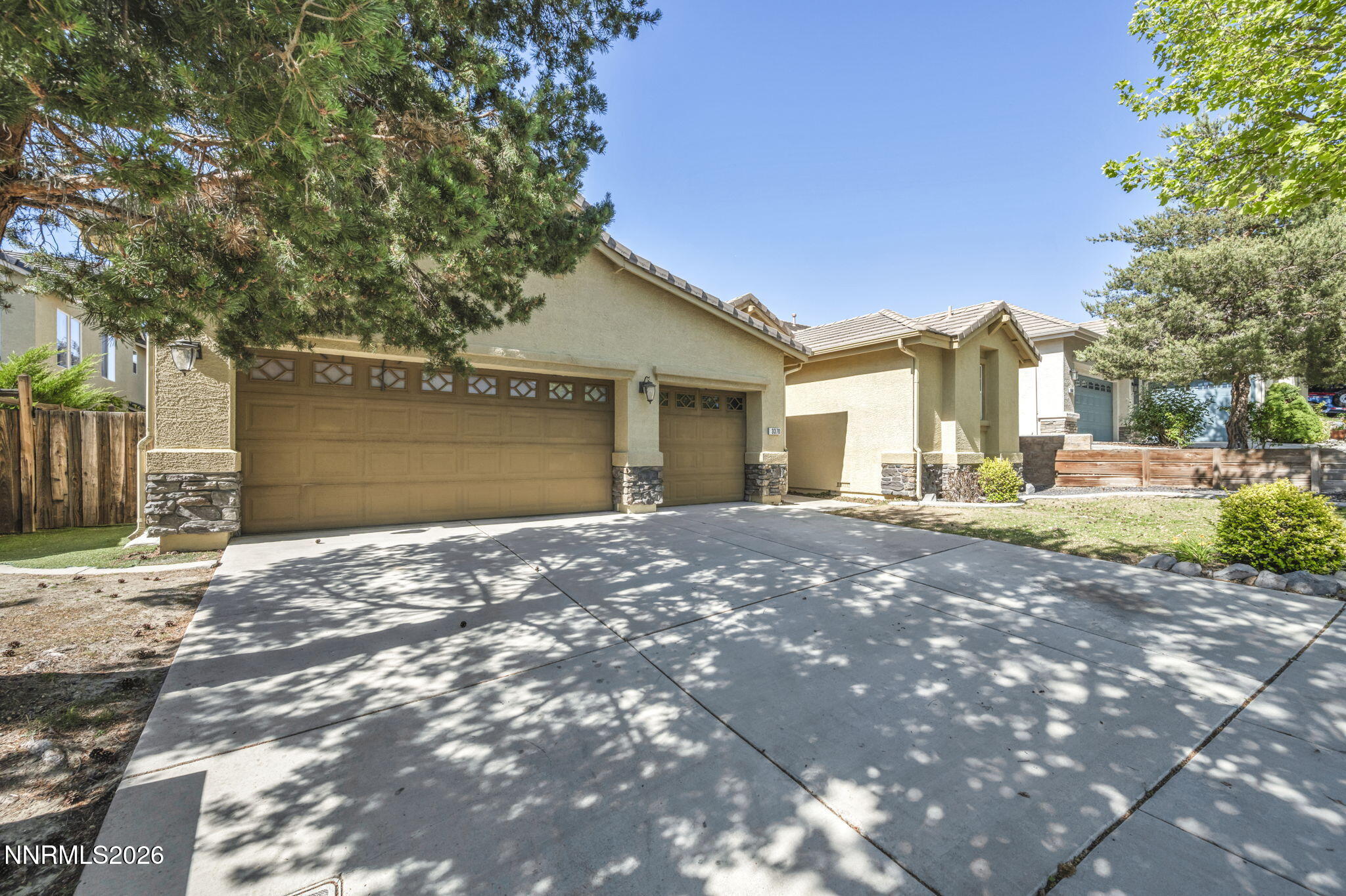 3370 10 Mile Drive Property Photo 4