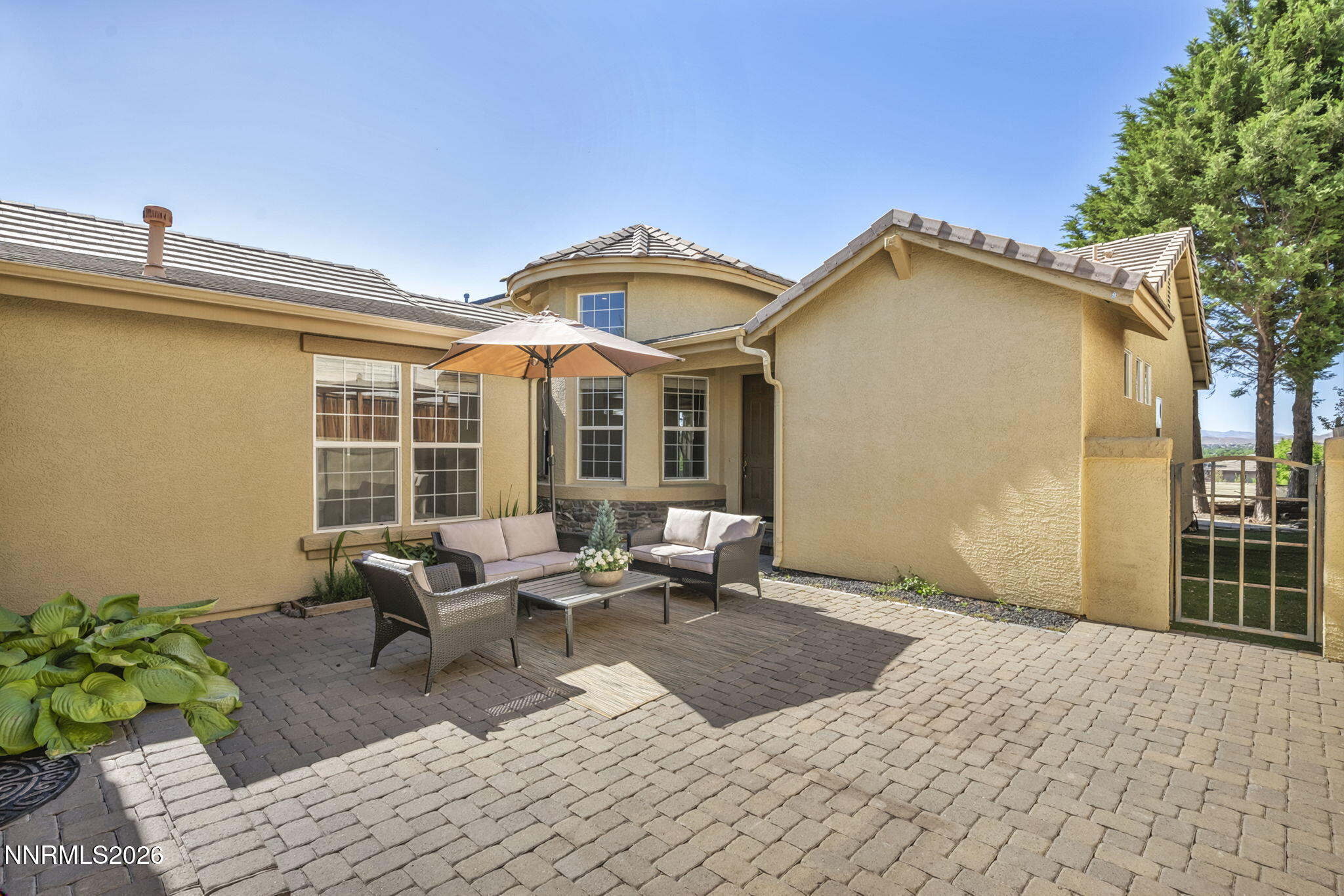 3370 10 Mile Drive Property Photo 8