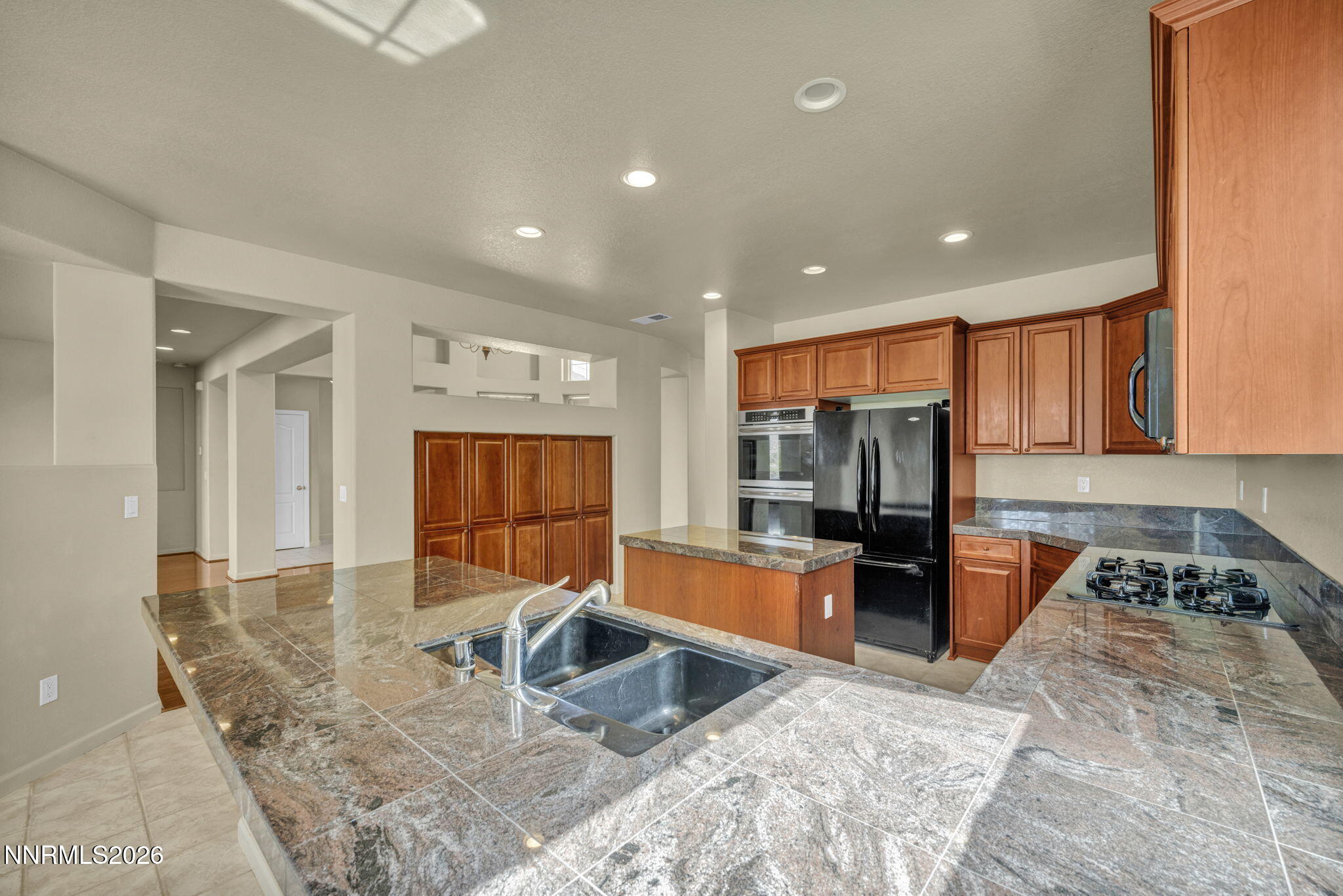 3370 10 Mile Drive Property Photo 30