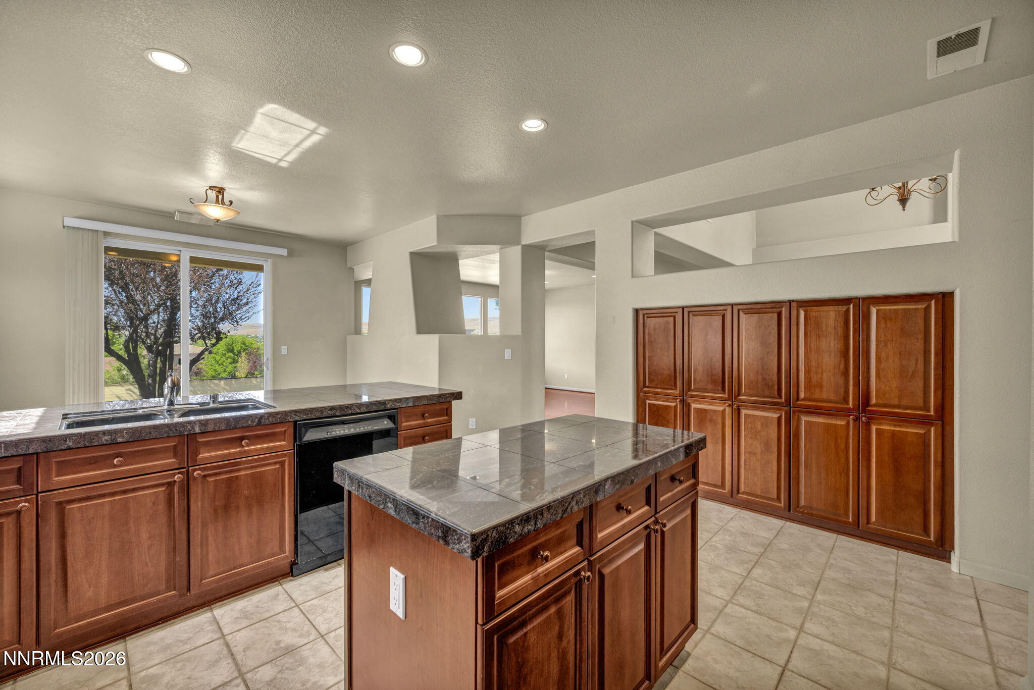 3370 10 Mile Drive Property Photo 32
