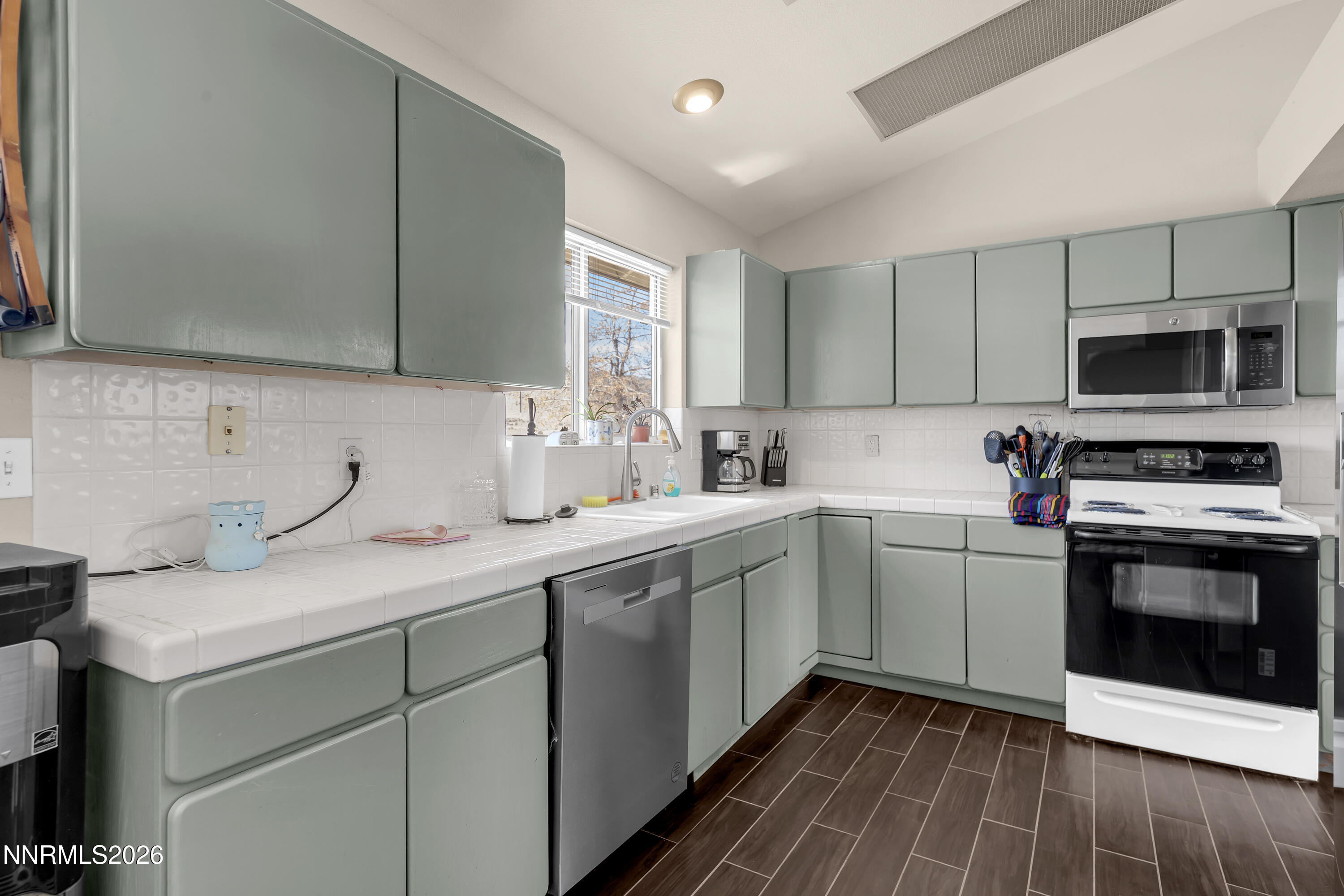 5855 Quaking Aspen Road Property Photo 15