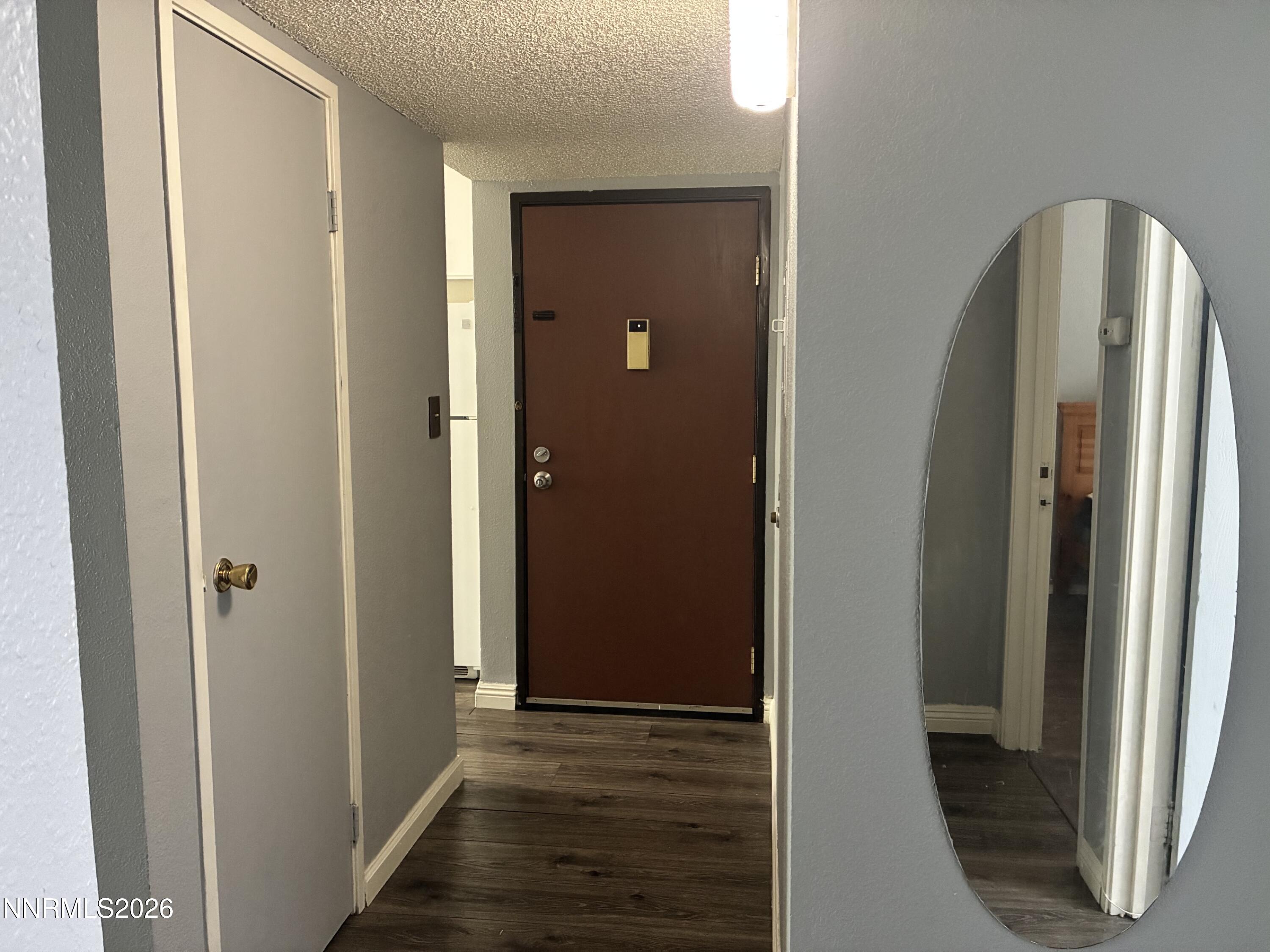 1537 Delucchi Lane E Property Photo 2