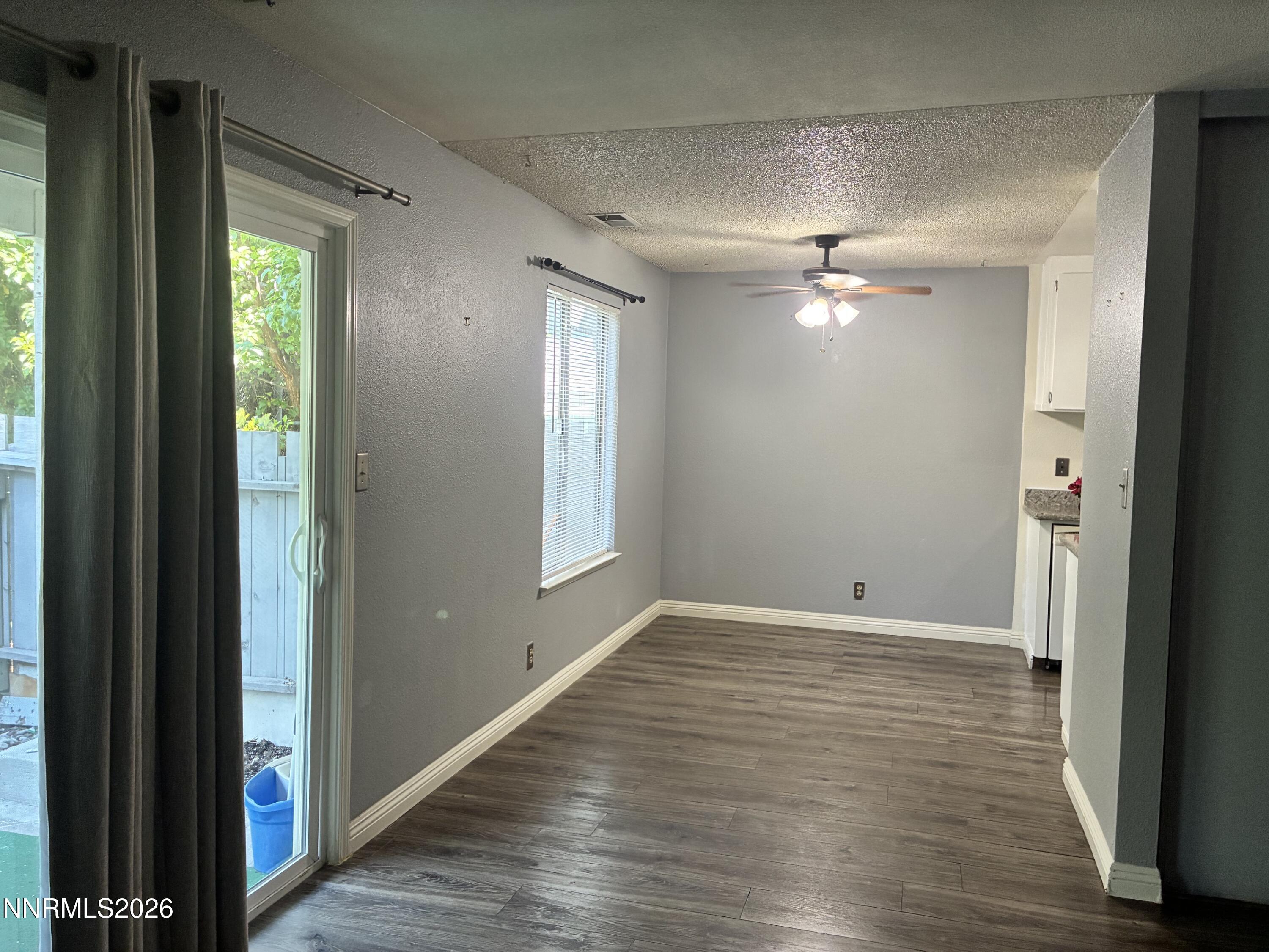 1537 Delucchi Lane E Property Photo 8