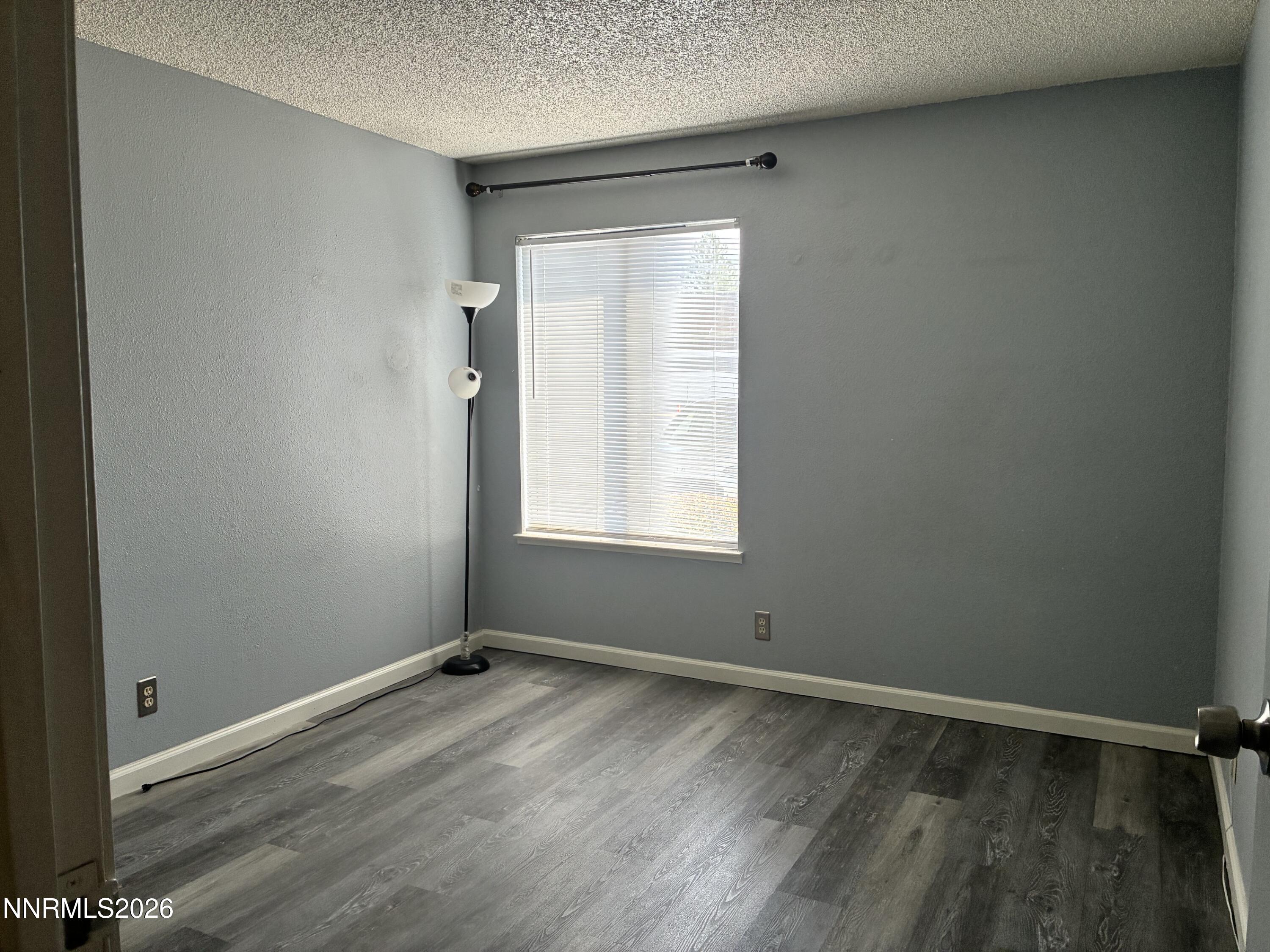 1537 Delucchi Lane E Property Photo 19