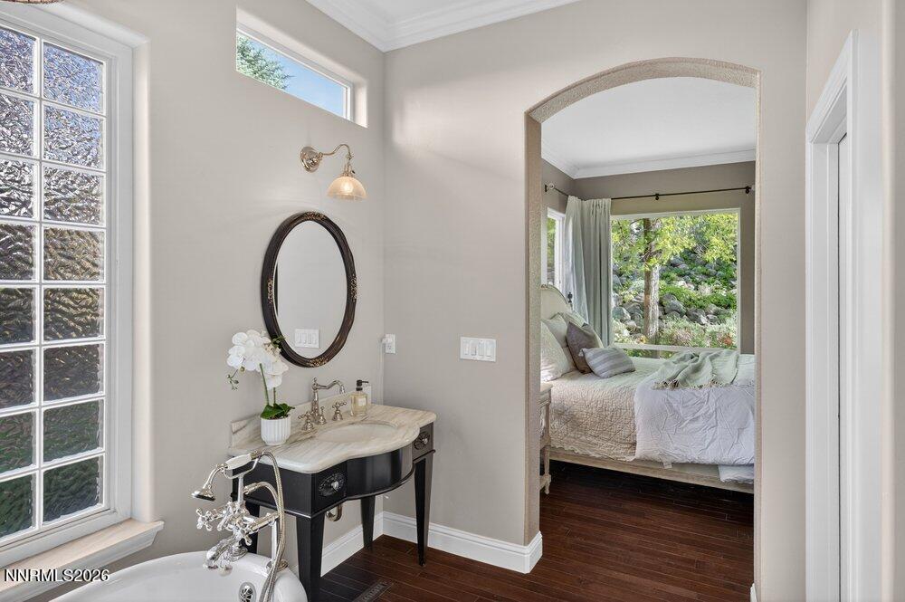2596 Rampart Terrace Property Photo 28