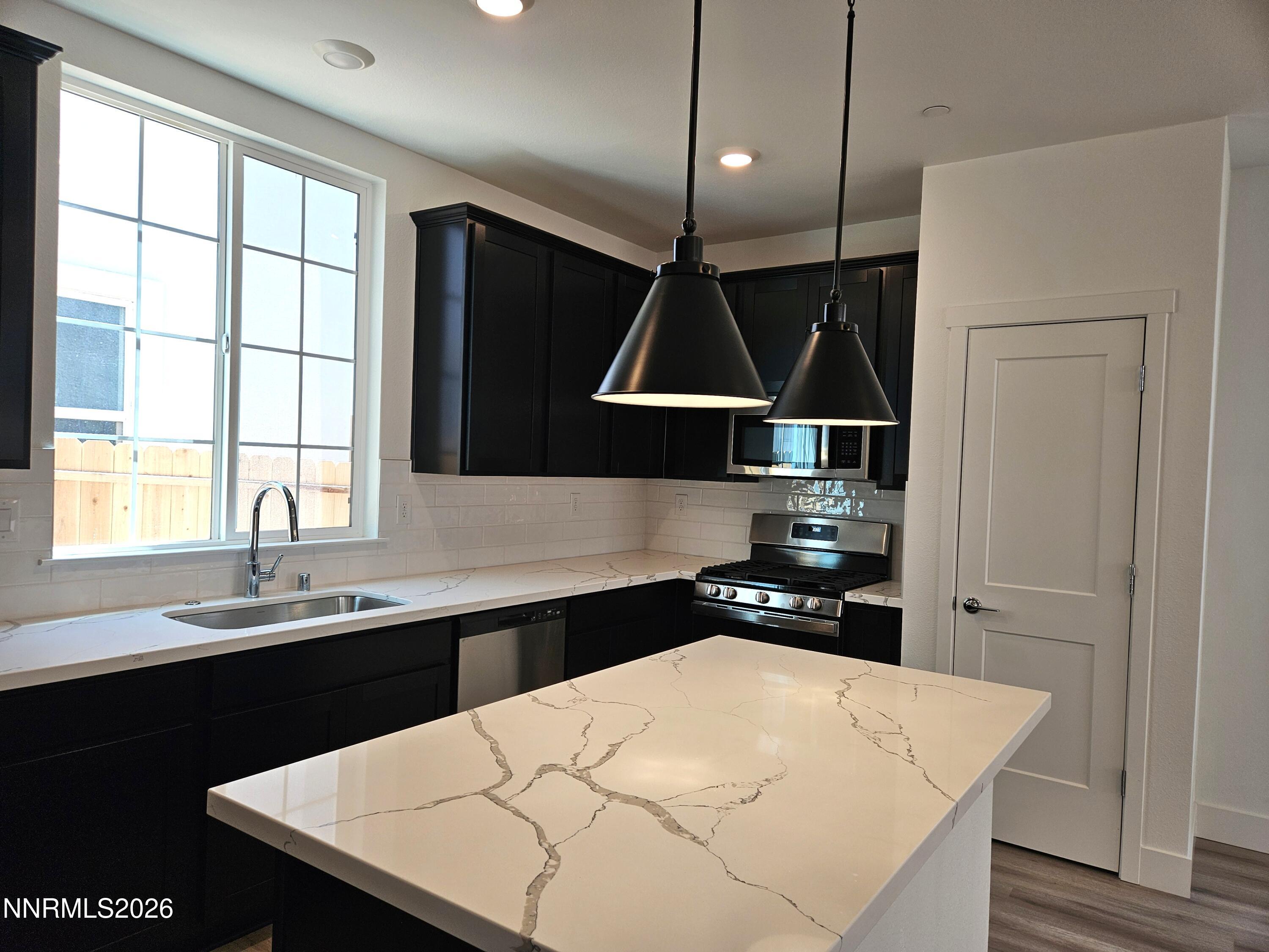 485 Prosecco Way Property Photo 4
