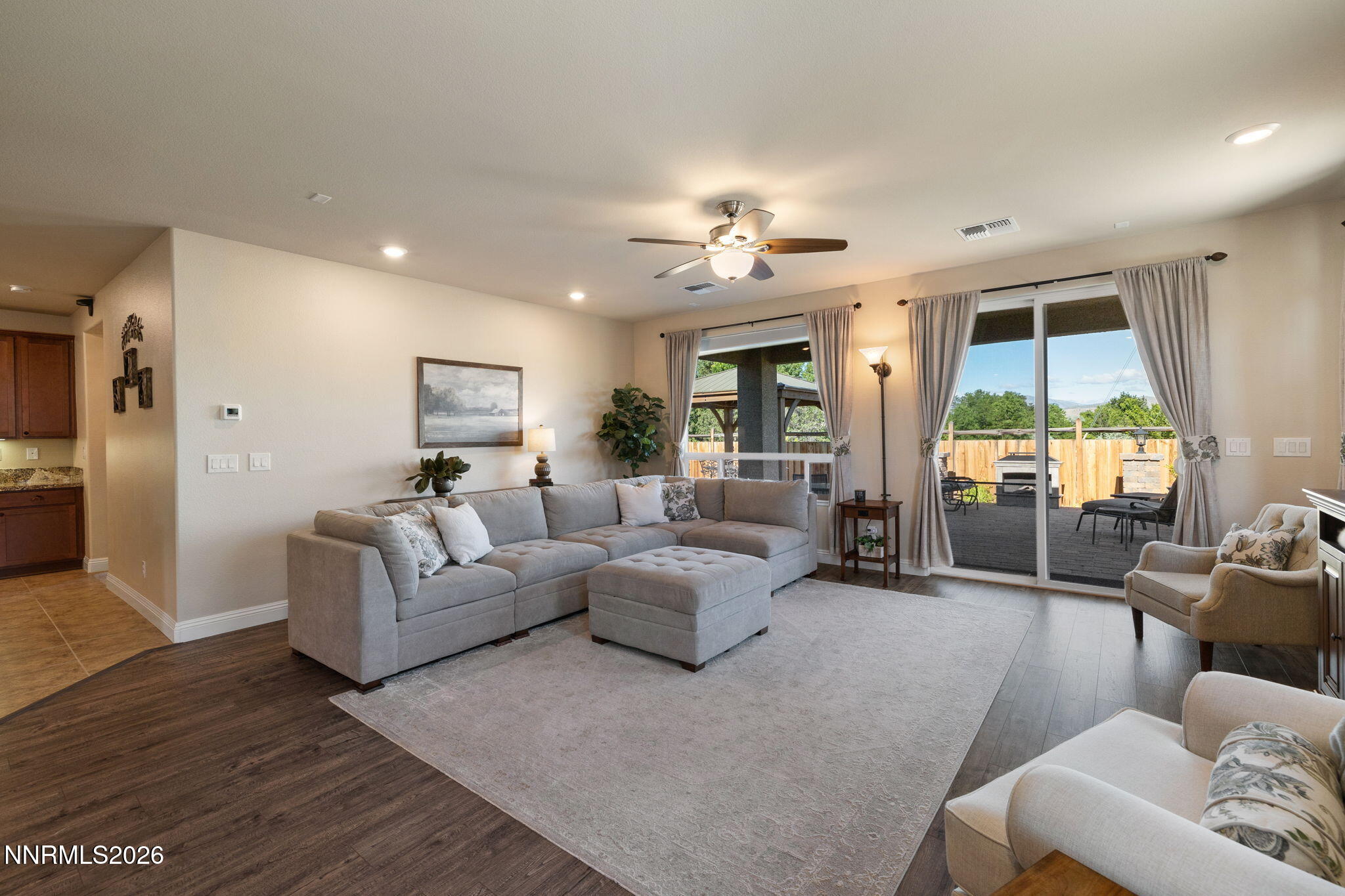 7239 Early Dawn Court Property Photo 8