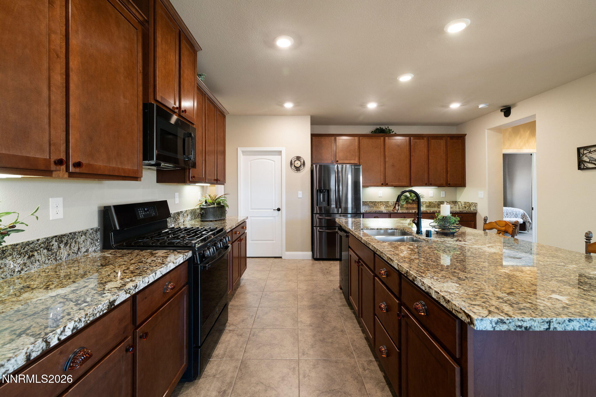 7239 Early Dawn Court Property Photo 13