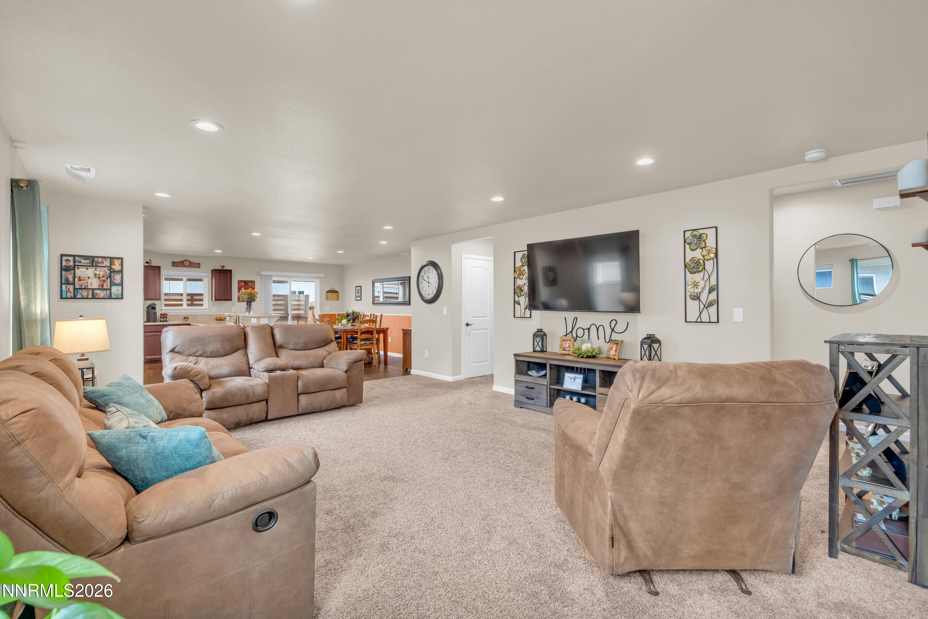 2552 Ladera Drive Property Photo 4