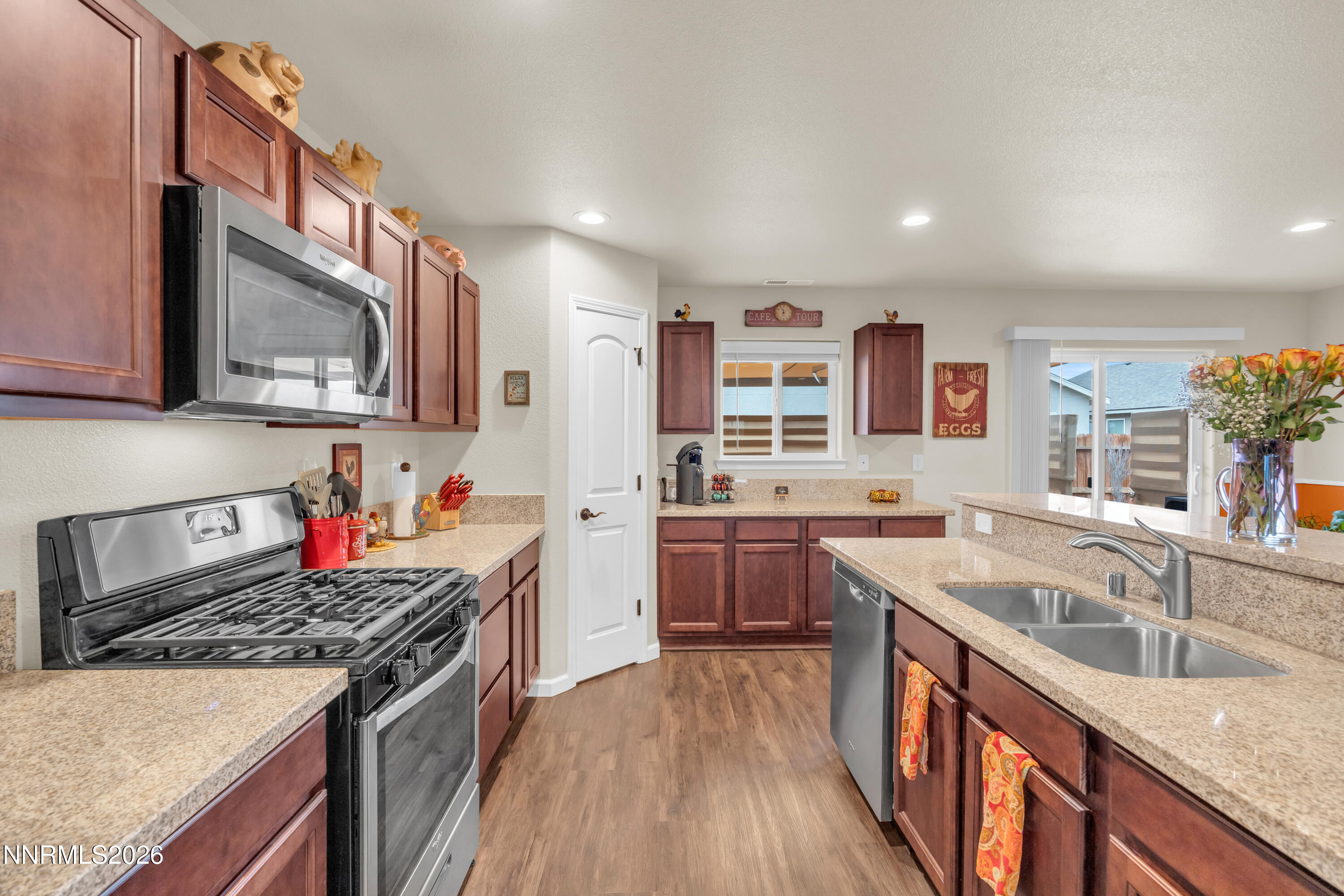 2552 Ladera Drive Property Photo 10