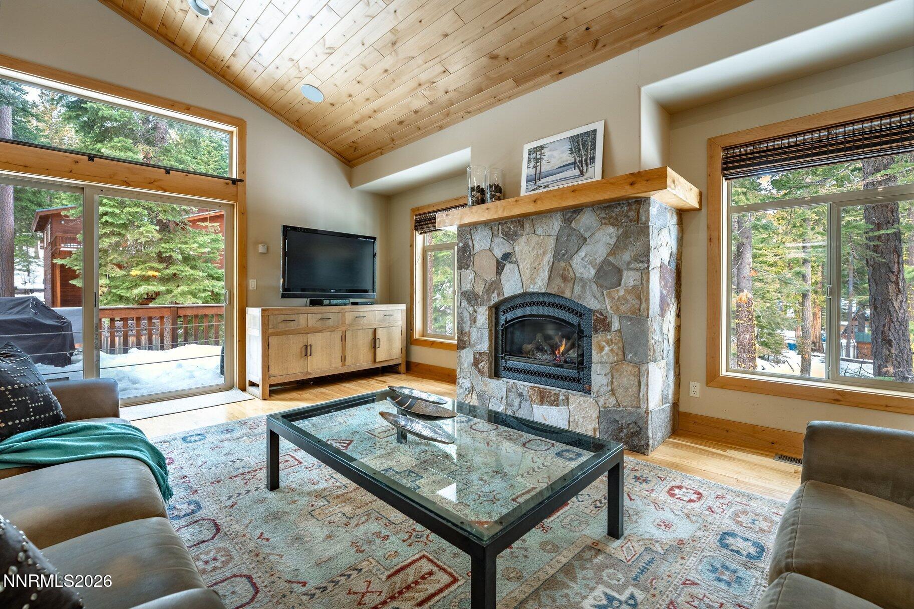 7282 9th Avenue Property Photo 3