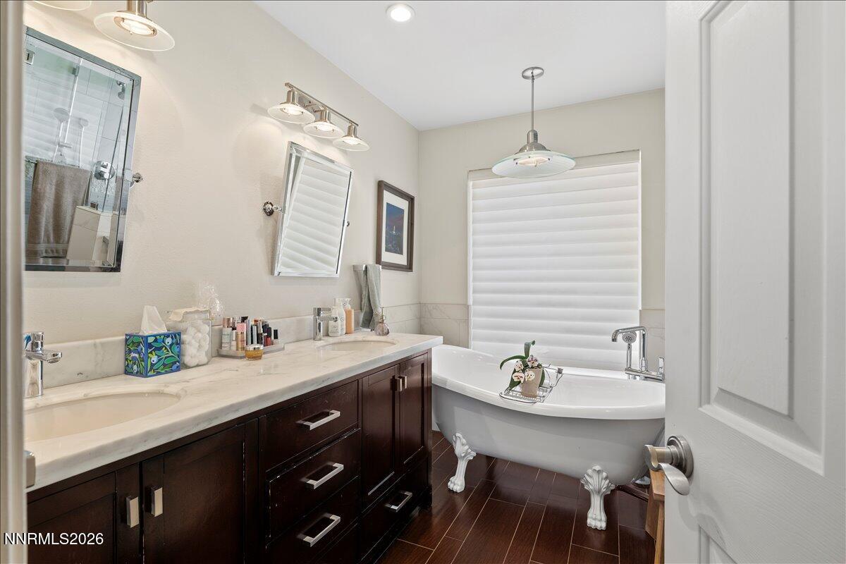9420 Benedict Drive Property Photo 18