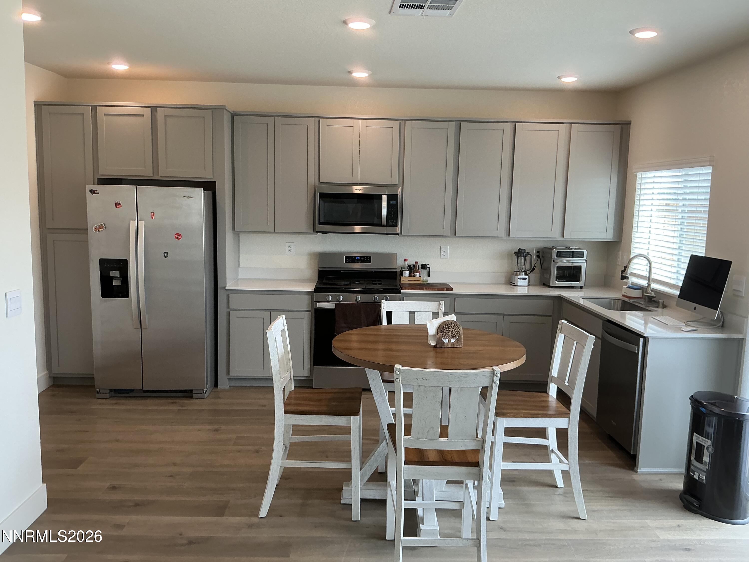 1820 Amazonite Drive Property Photo 3