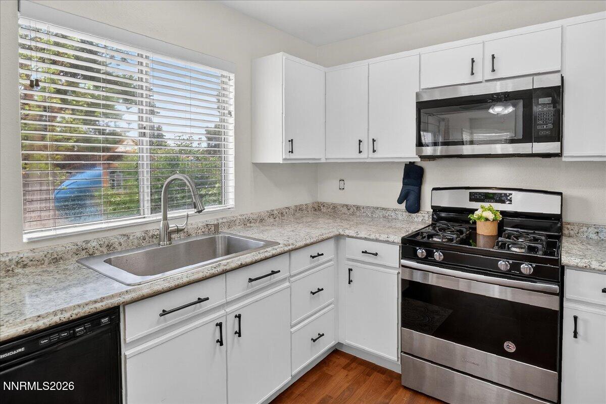 1897 Catham Lane Property Photo 14