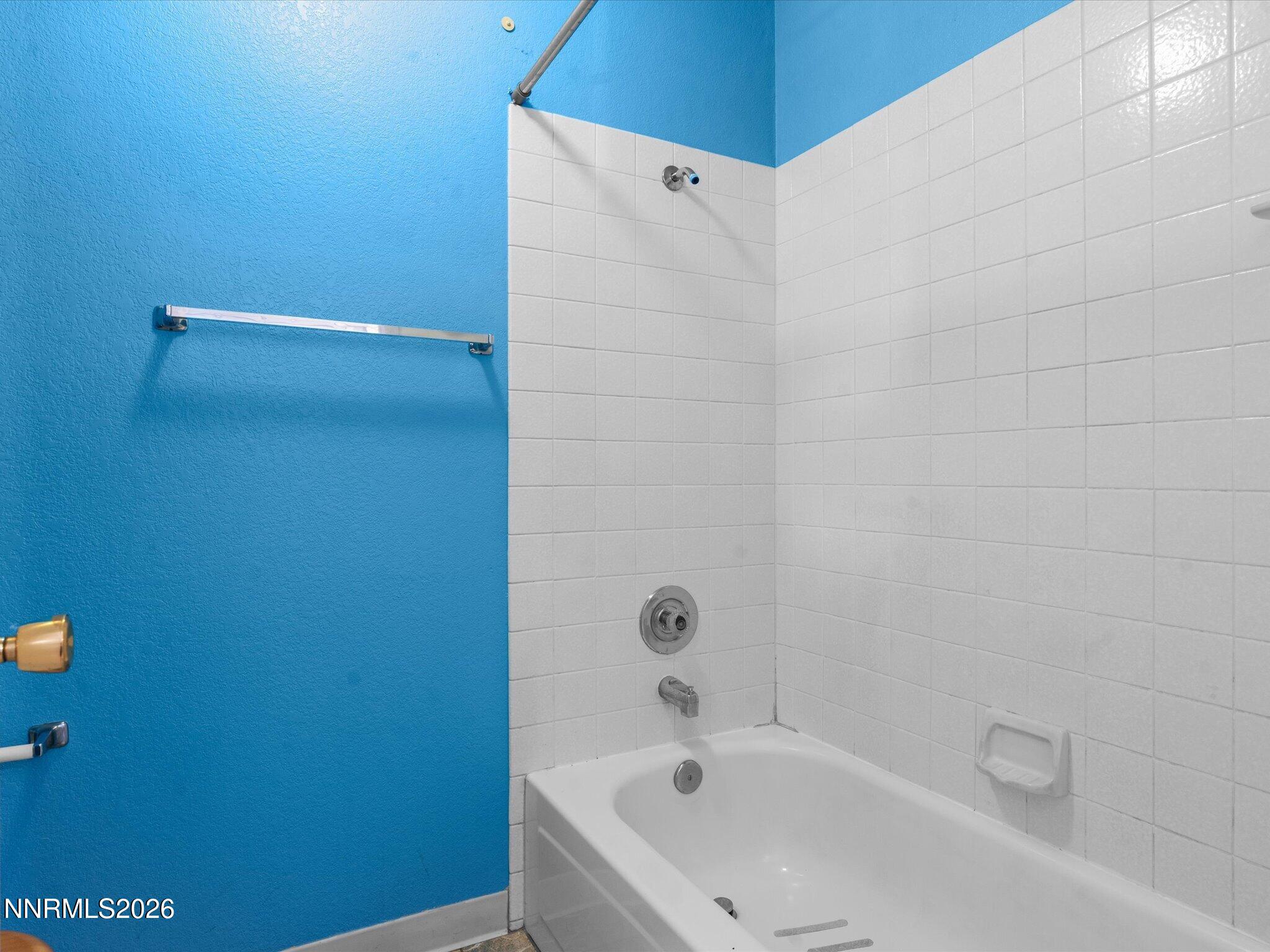 4317 Leeward Lane Property Photo 23