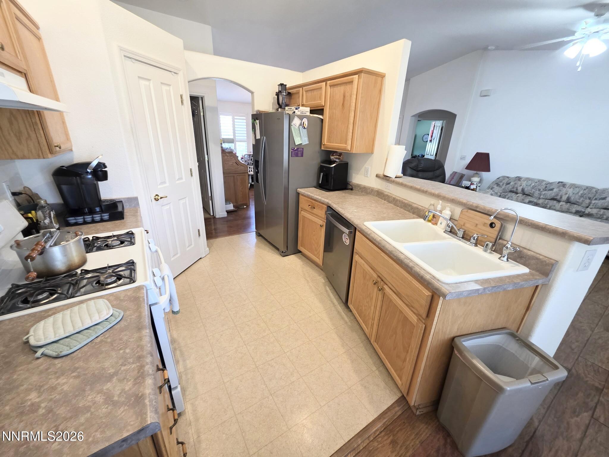 652 Jennys Lane Property Photo 10