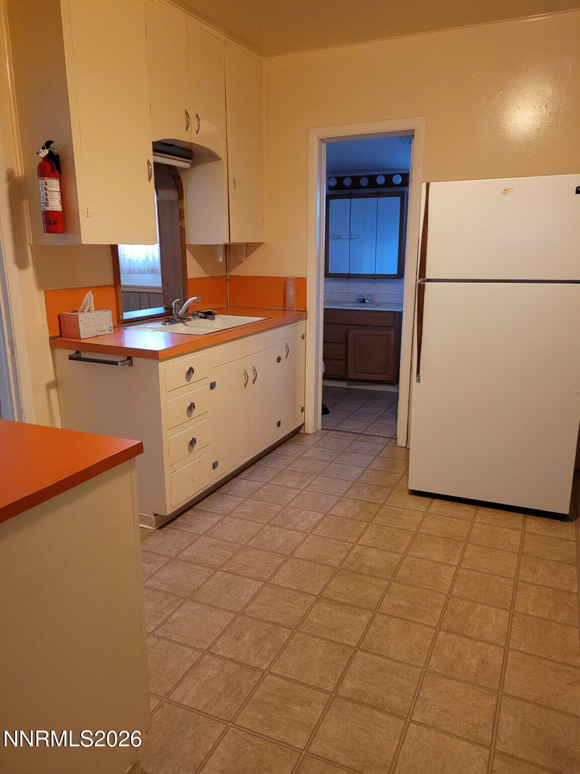 481 Hanson Street Property Photo 6