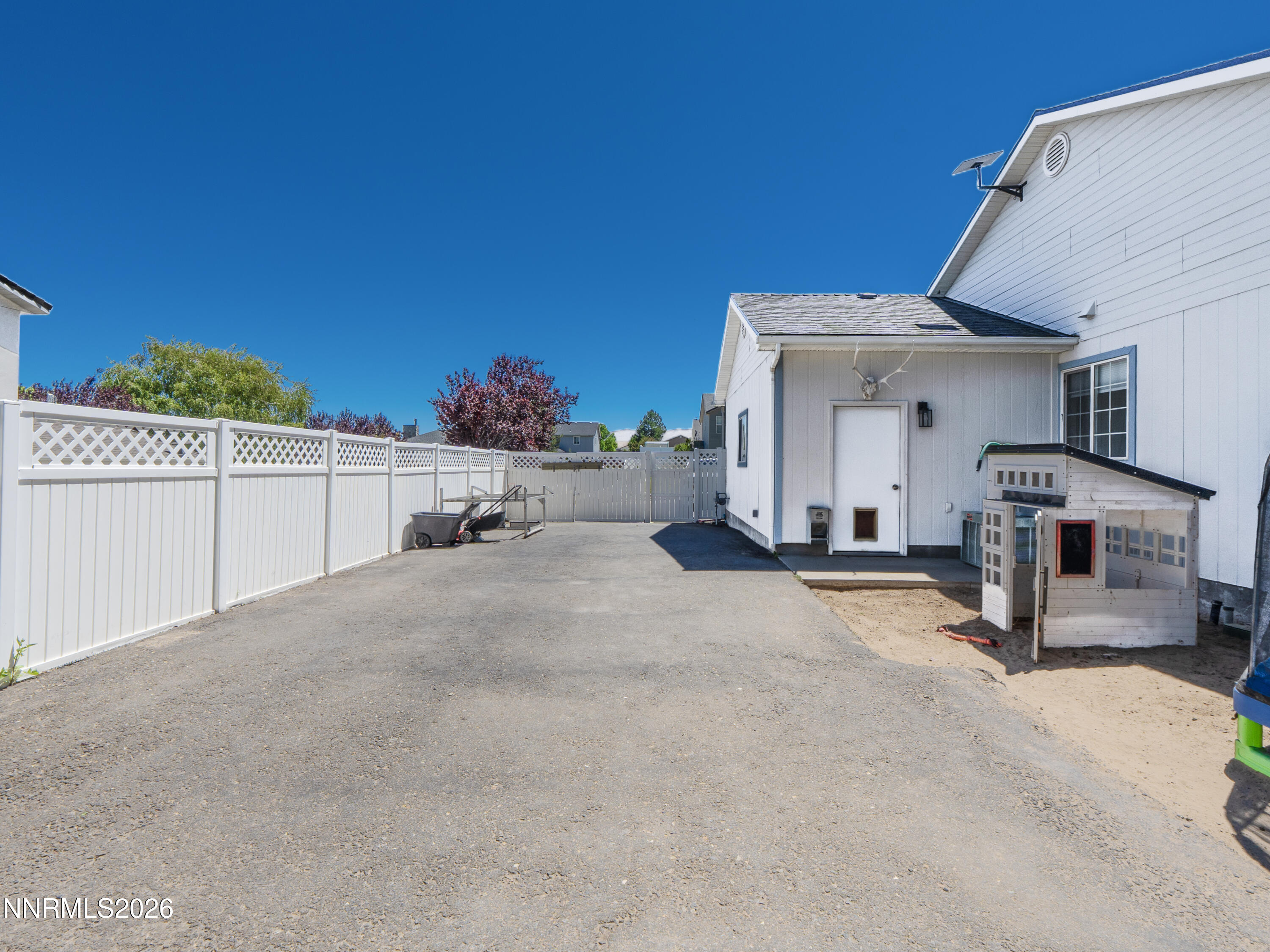 4106 Broken Hill Road Property Photo 6