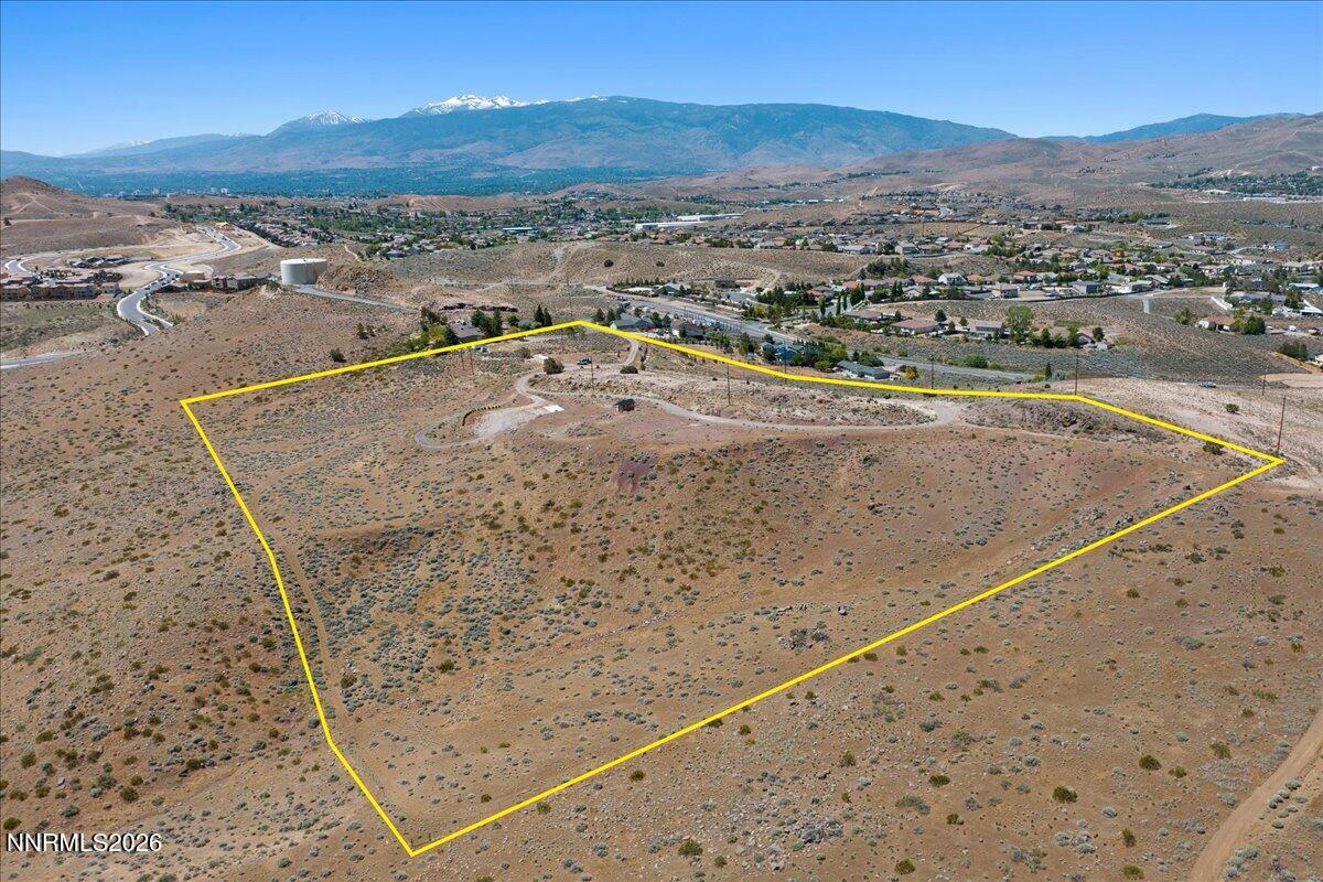 3589 E Golden Valley Road Property Photo 2