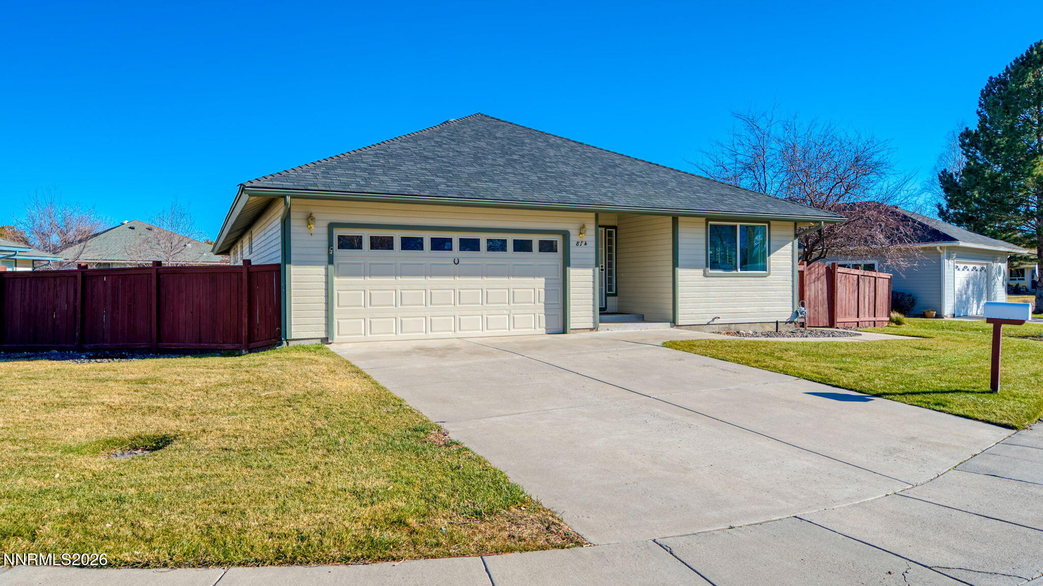 814 Mahogany Drive Property Photo 1