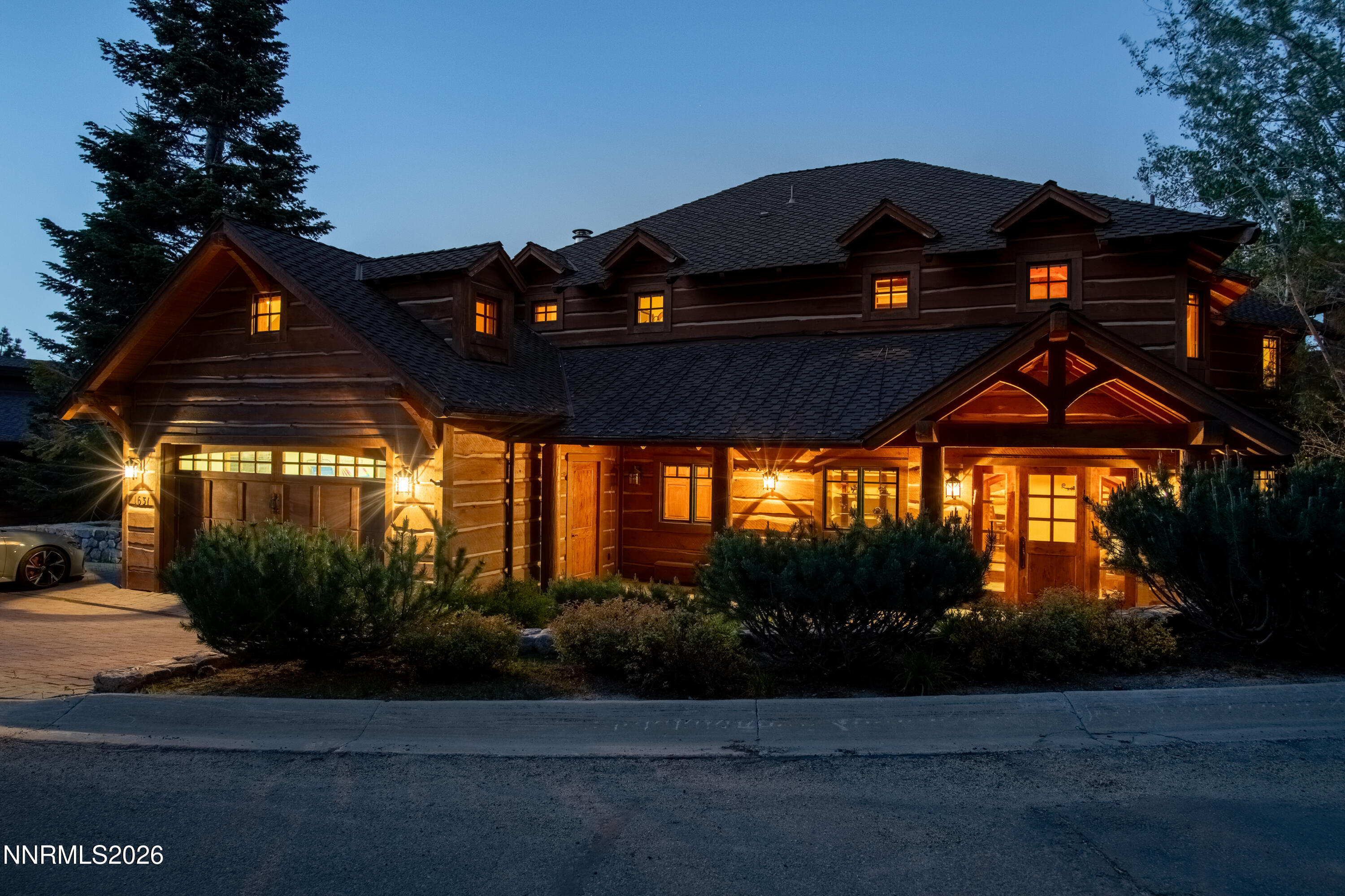 1631 Needle Peak Road Property Photo 6