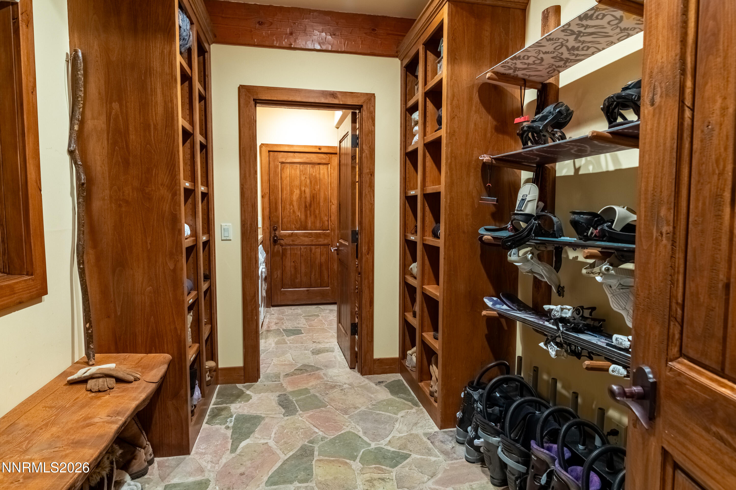 1631 Needle Peak Road Property Photo 35