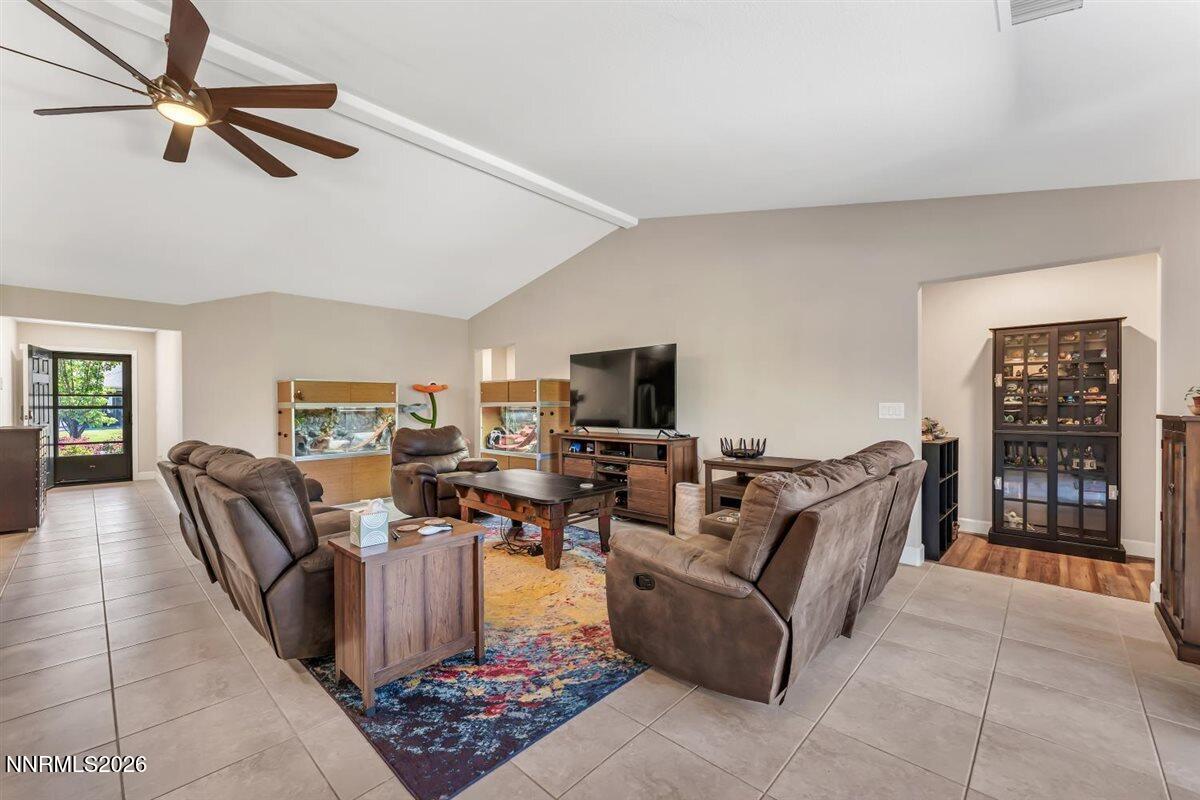 7135 Quill Drive Property Photo 7