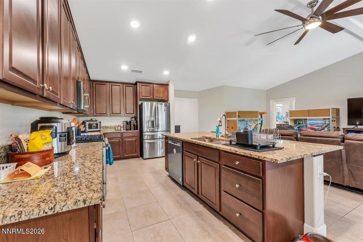 7135 Quill Drive Property Photo 12