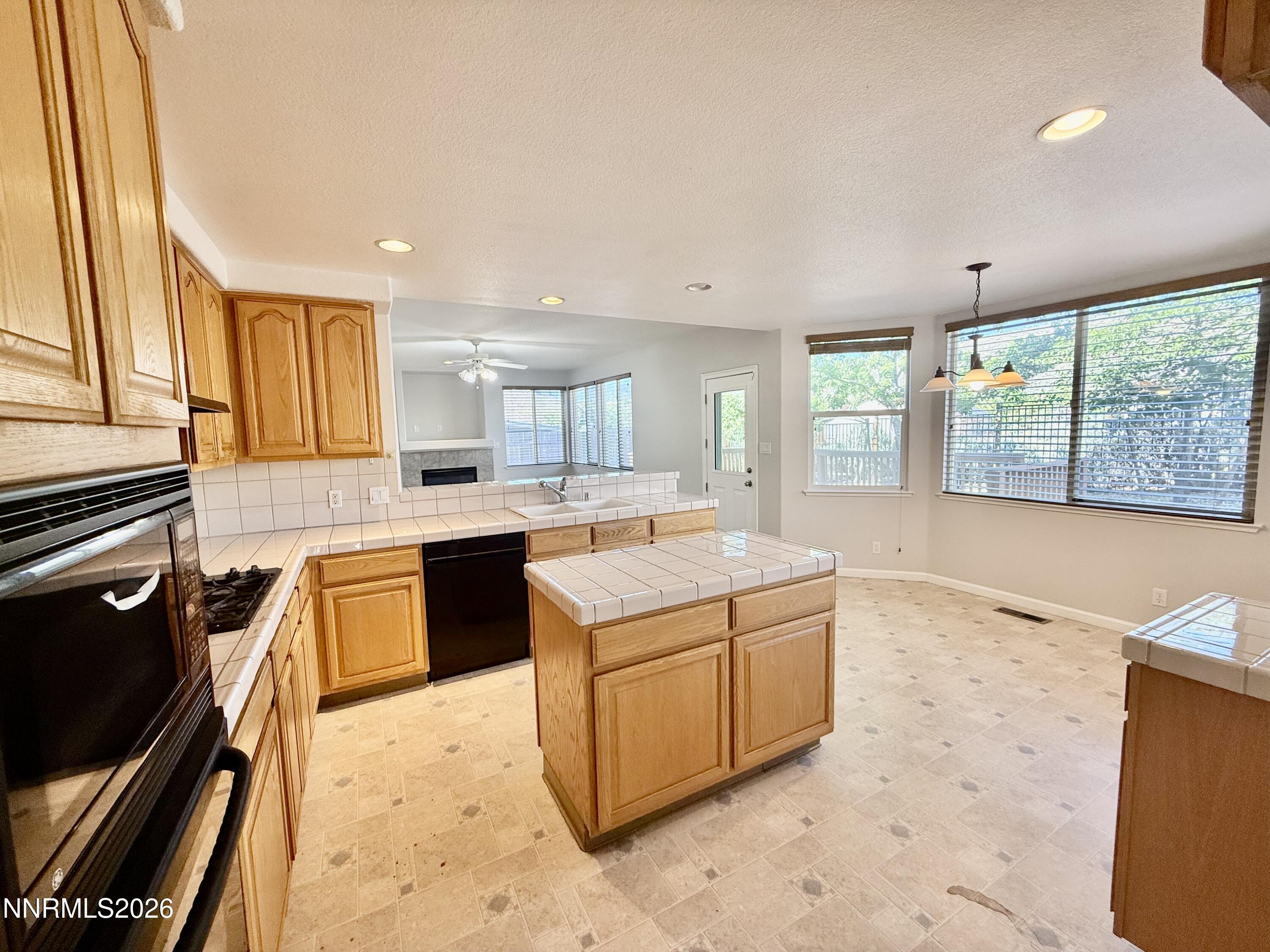 2999 Silverado Creek Drive Property Photo 12