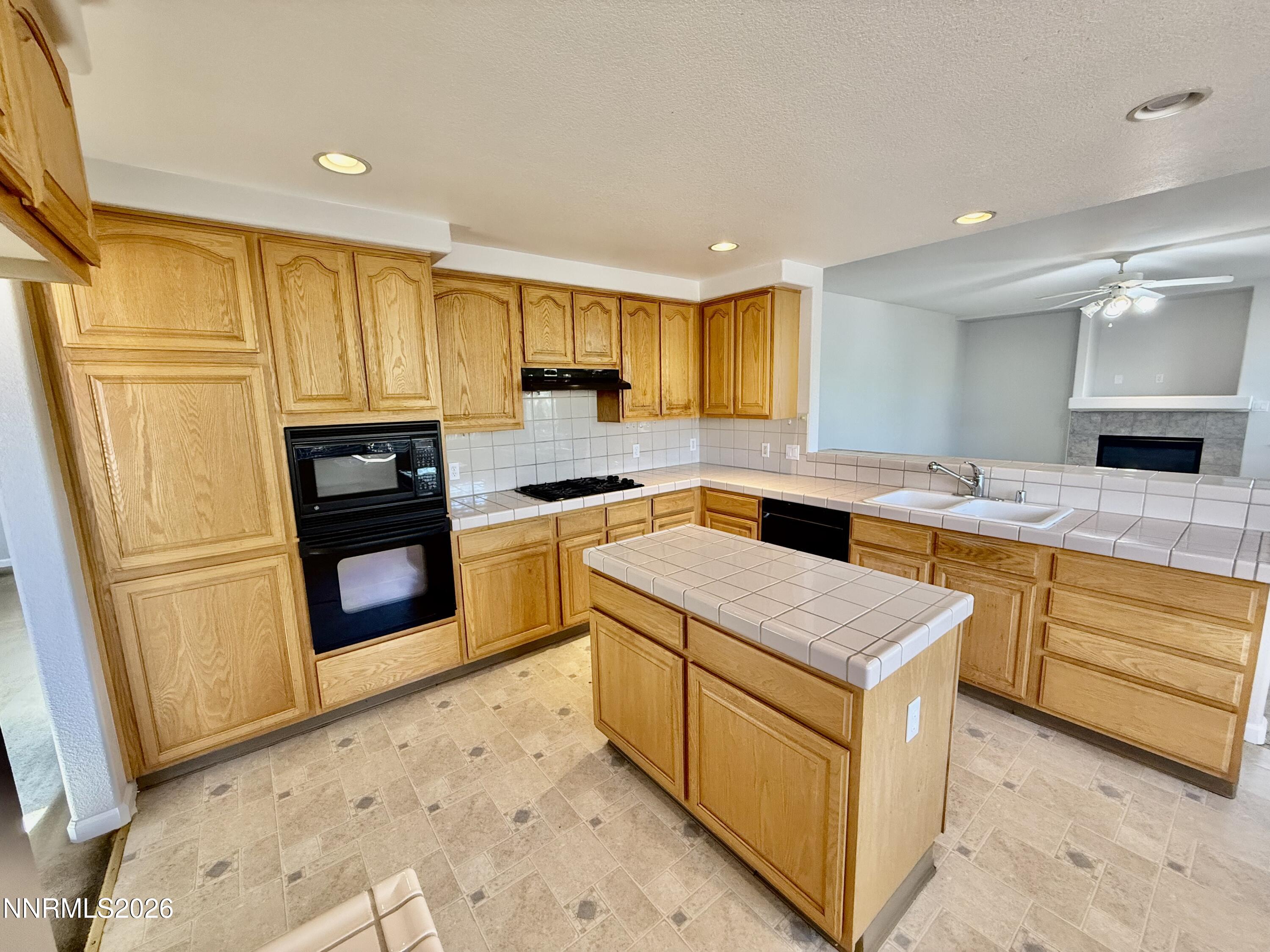 2999 Silverado Creek Drive Property Photo 14