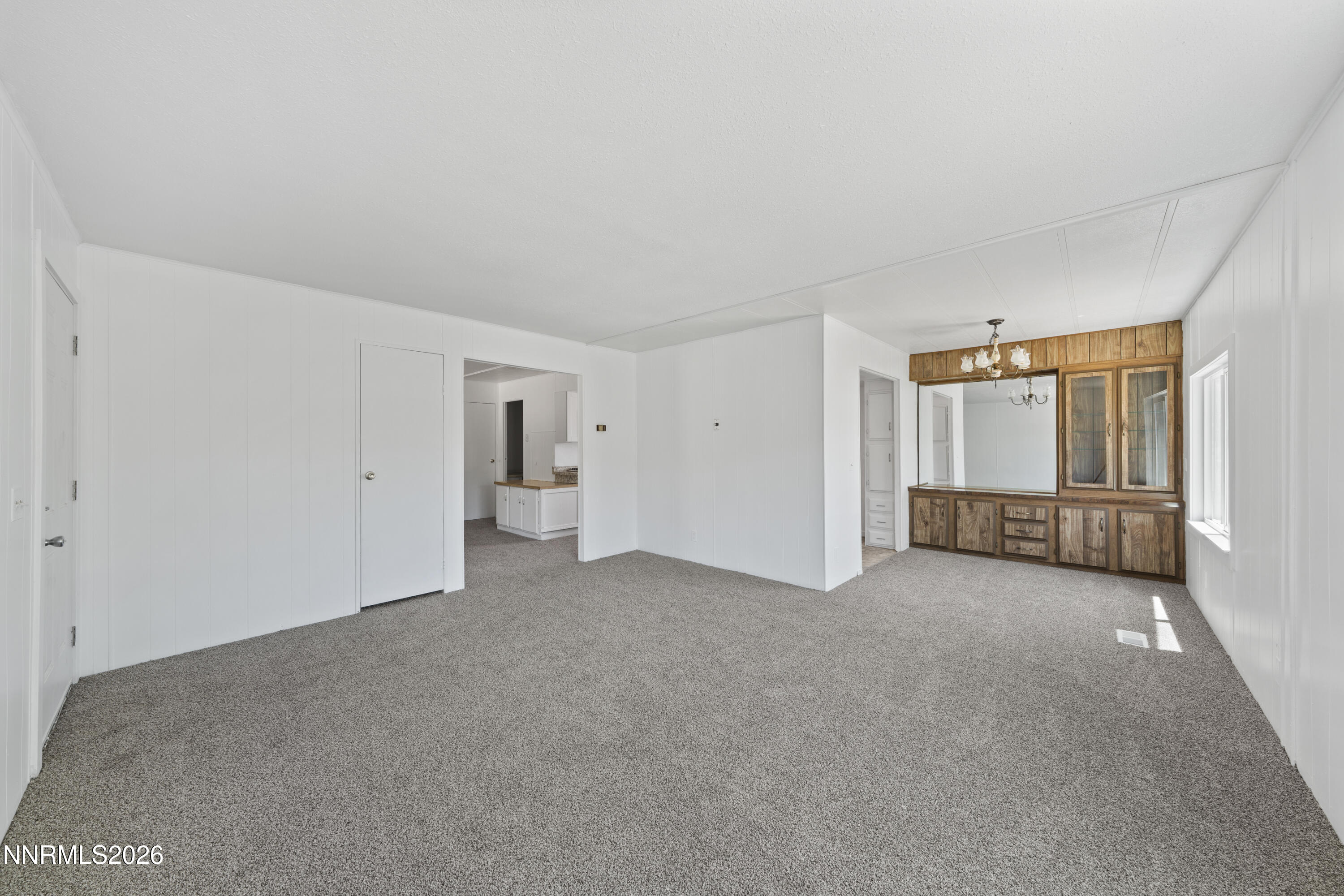 1545 Pearl Road Property Photo 3