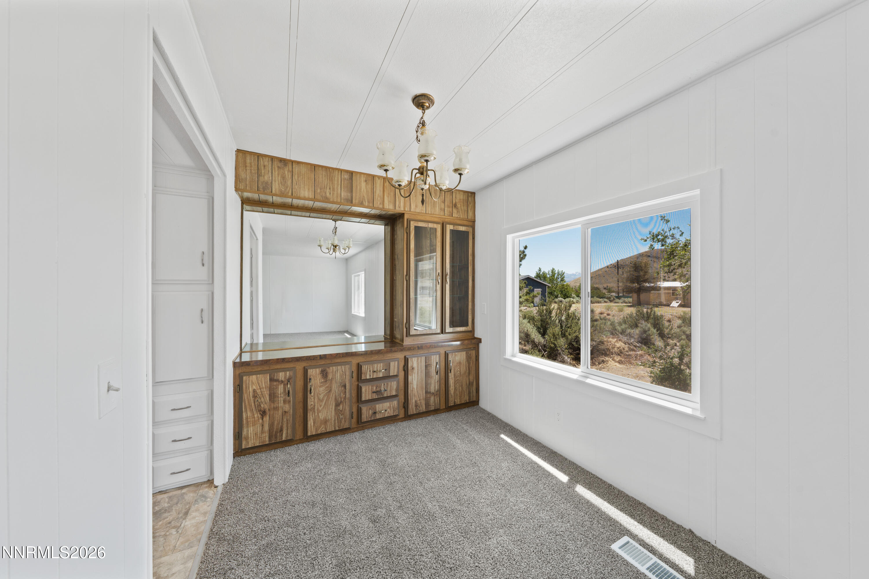 1545 Pearl Road Property Photo 7