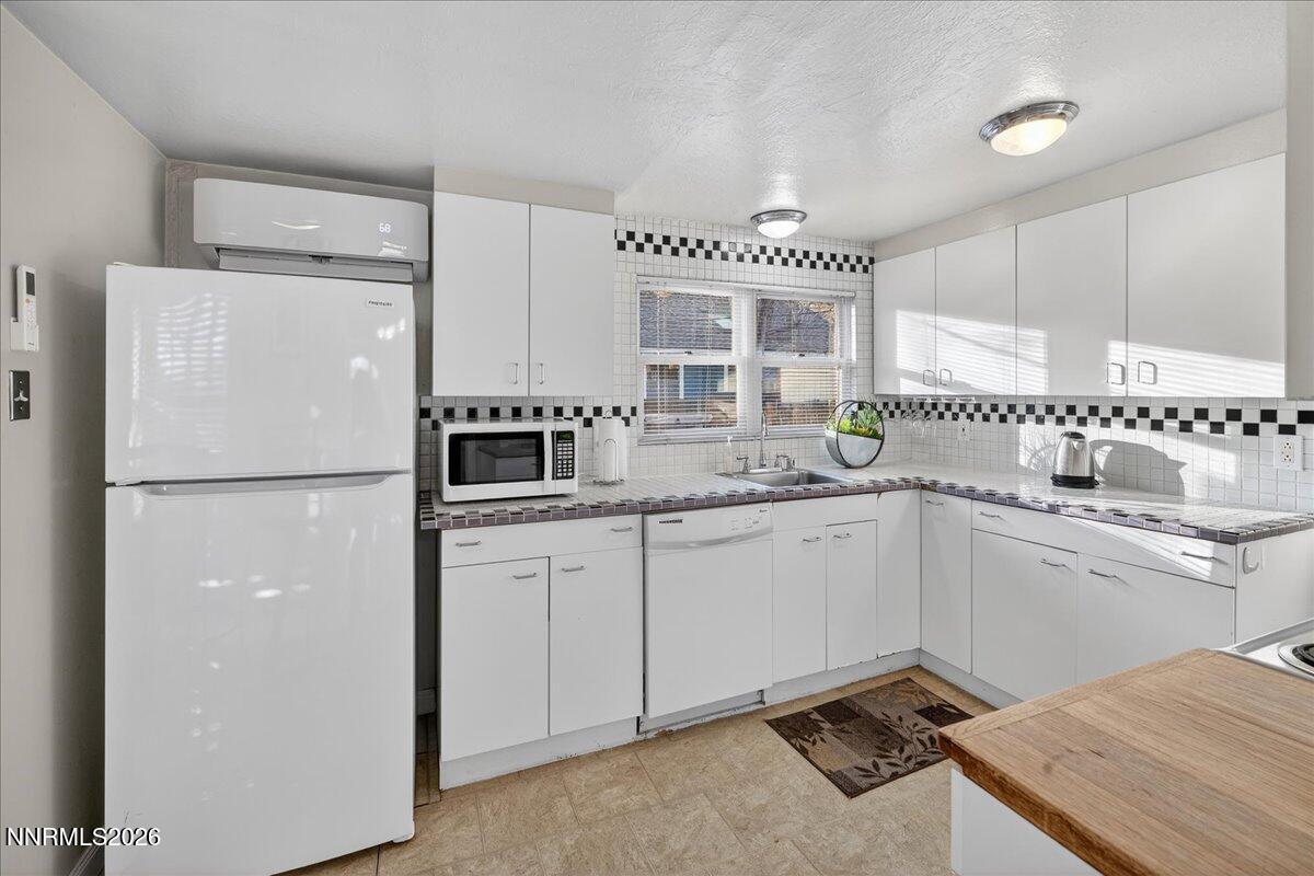 611 Nixon Avenue Property Photo 8