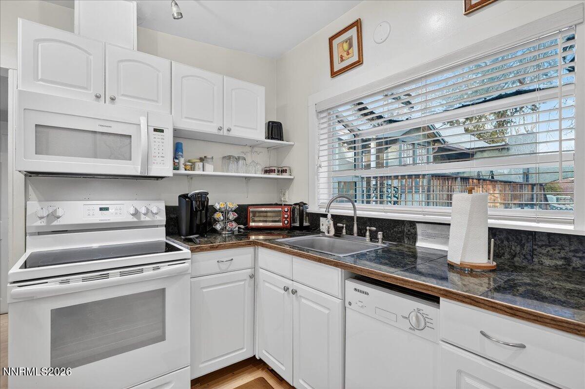 611 Nixon Avenue Property Photo 17