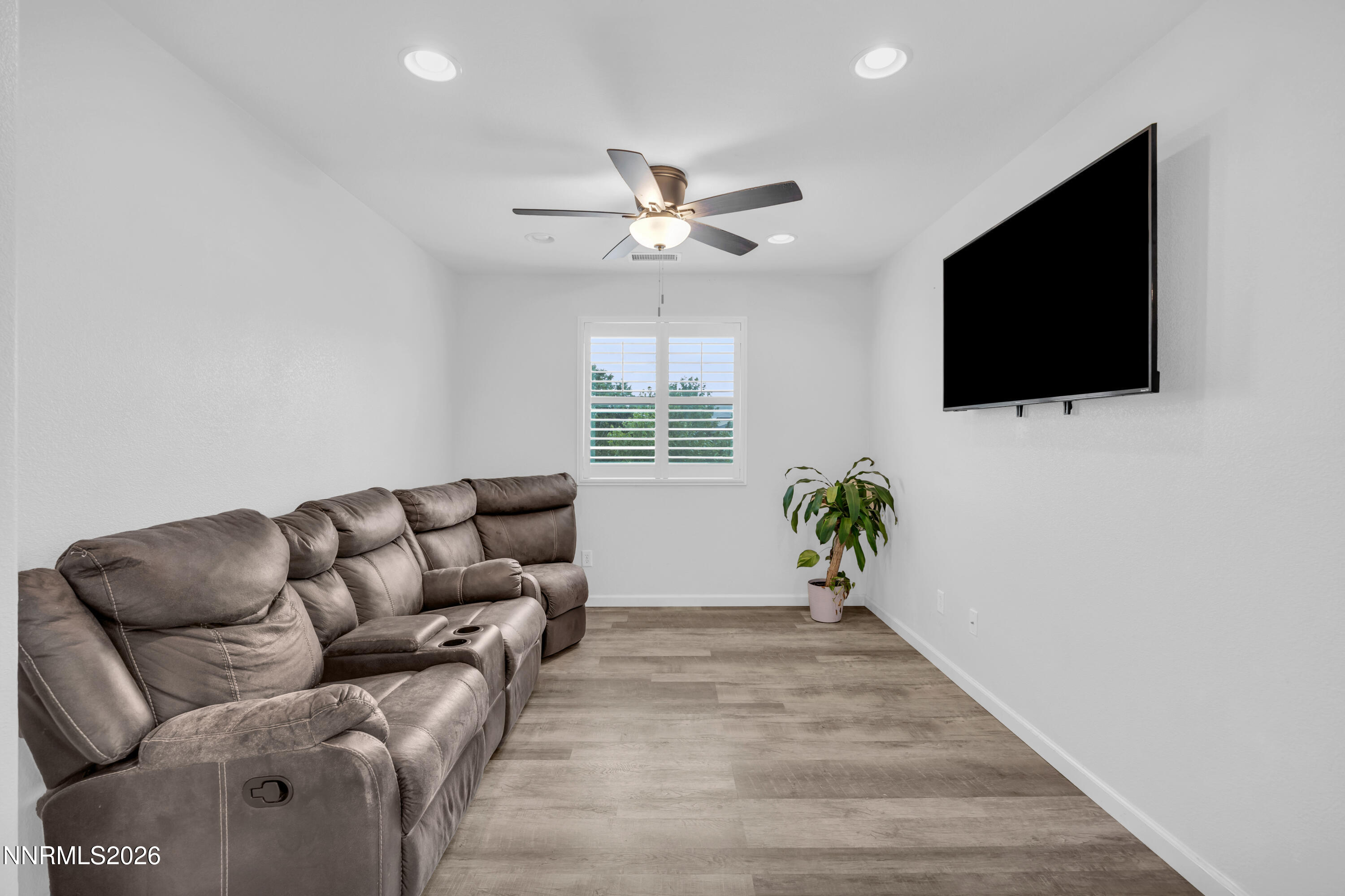 545 Pesaro Way Property Photo 32